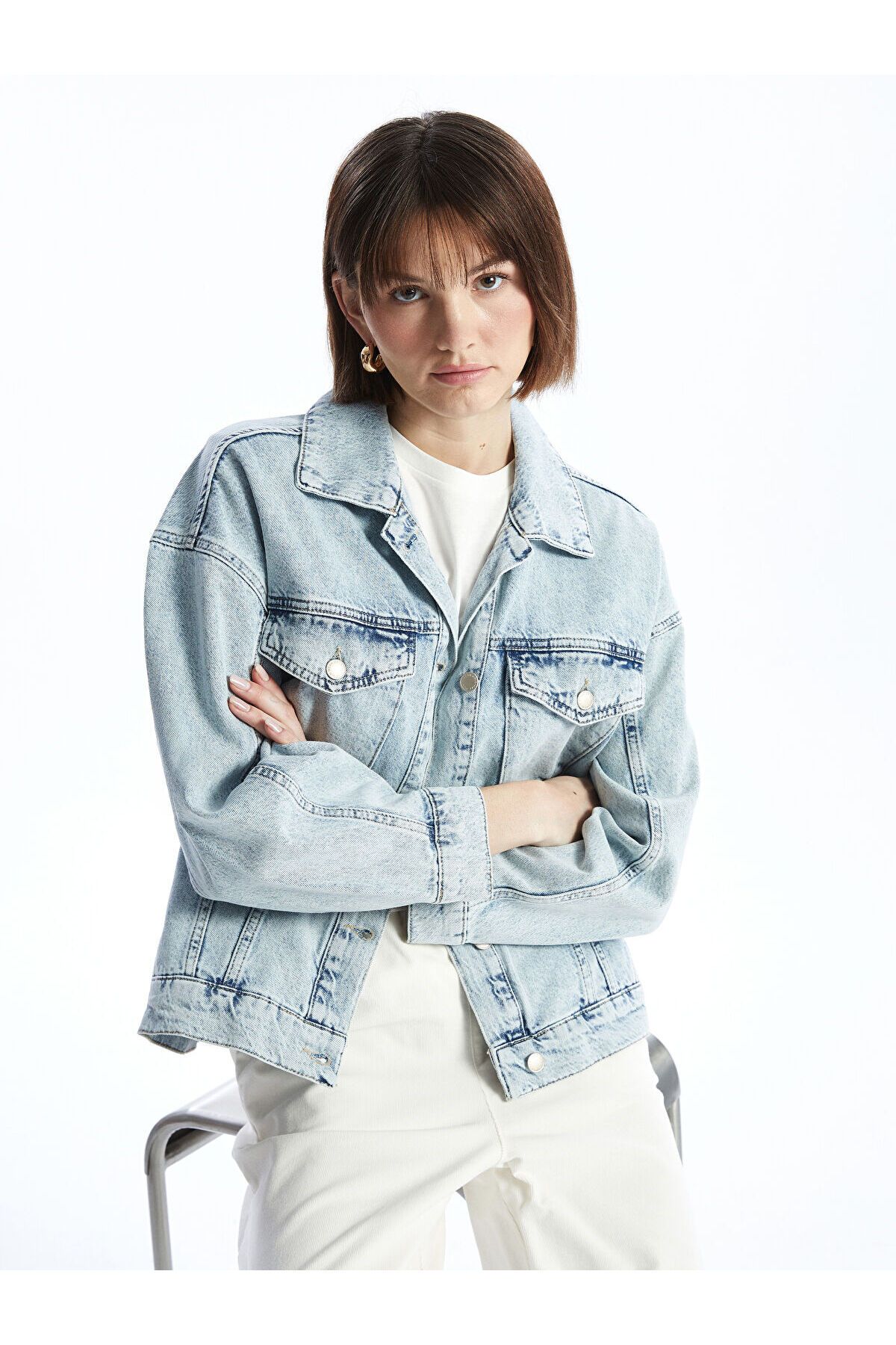 LC Waikiki Gömlek Yaka Oversize Kadın Jean Ceket