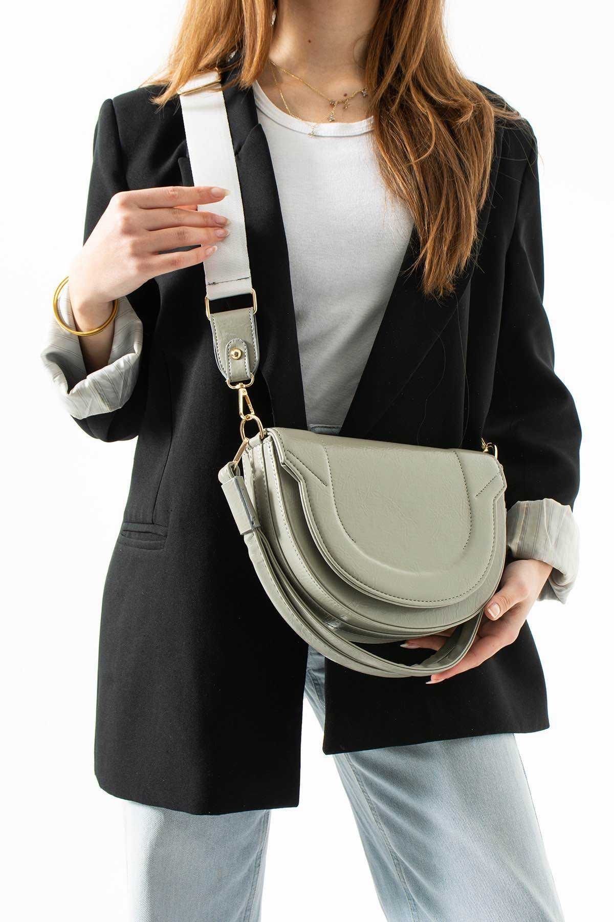 Assia Atelier Kadın Yarım Ay Form Çift Askılı Ayarlanabilir Çapraz ve Omuz Çantası
