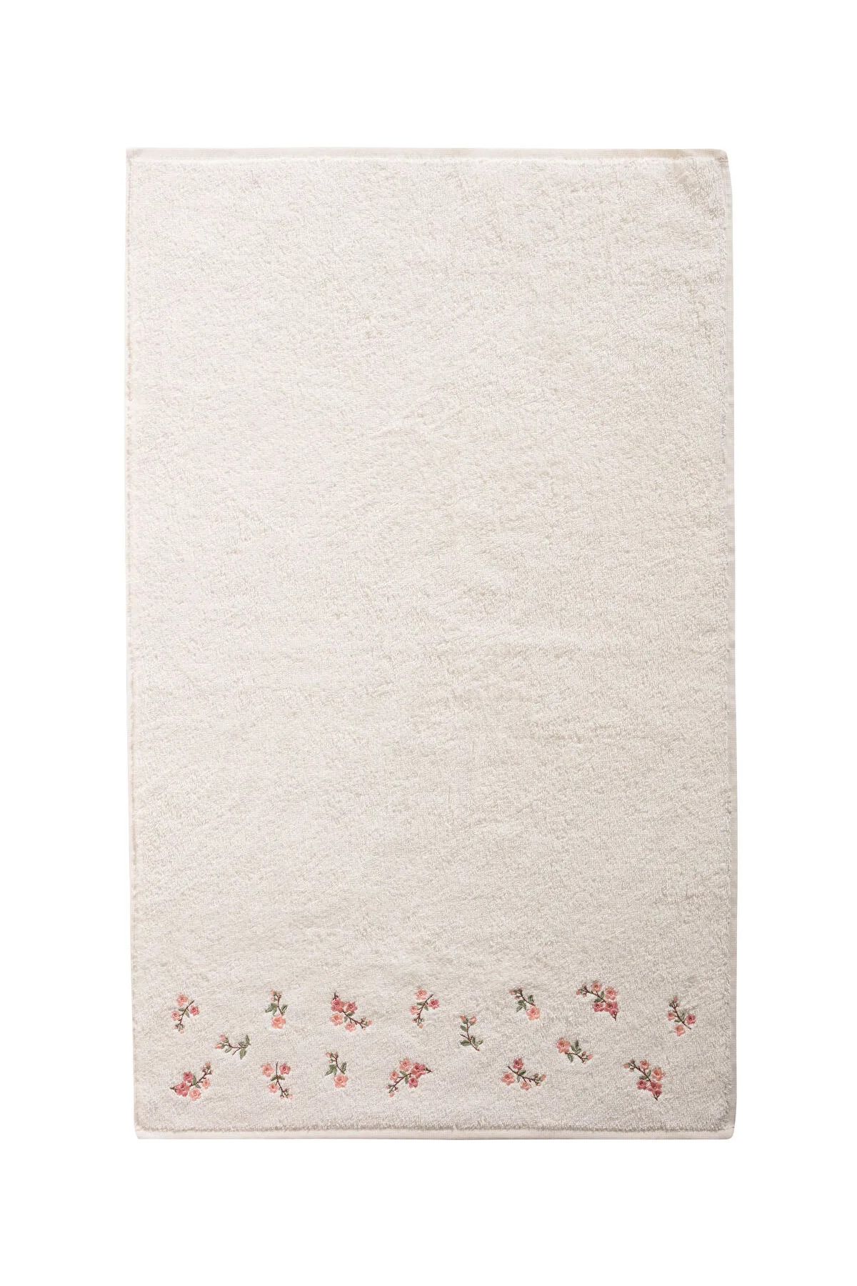 LC Waikiki Çiçek Nakışlı Pamuklu Yüz Havlusu 50x80 cm