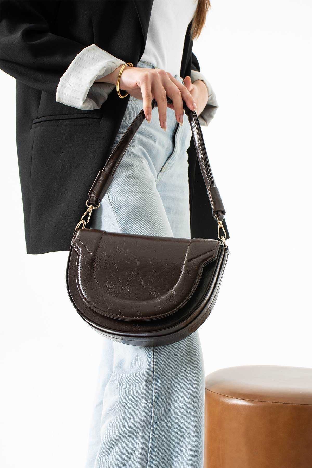 Assia Atelier Kadın Yarım Ay Form Çift Askılı Ayarlanabilir Çapraz ve Omuz Çantası