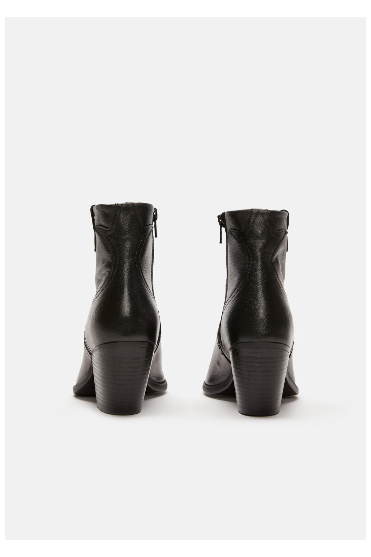 Felmini-Stiefelette 6