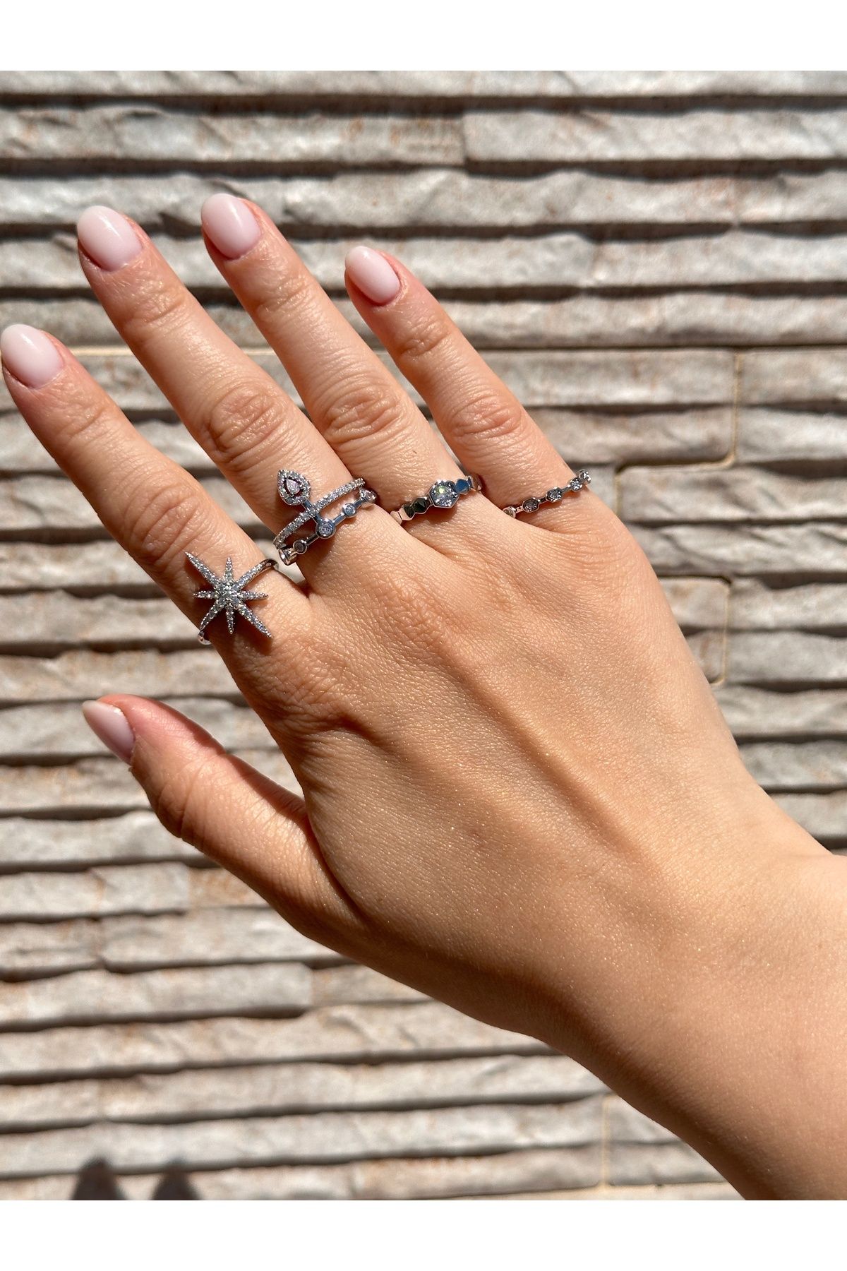 The Fine Store Ayarlanabilir Gümüş Renk Minimal Sıralı Yüzük