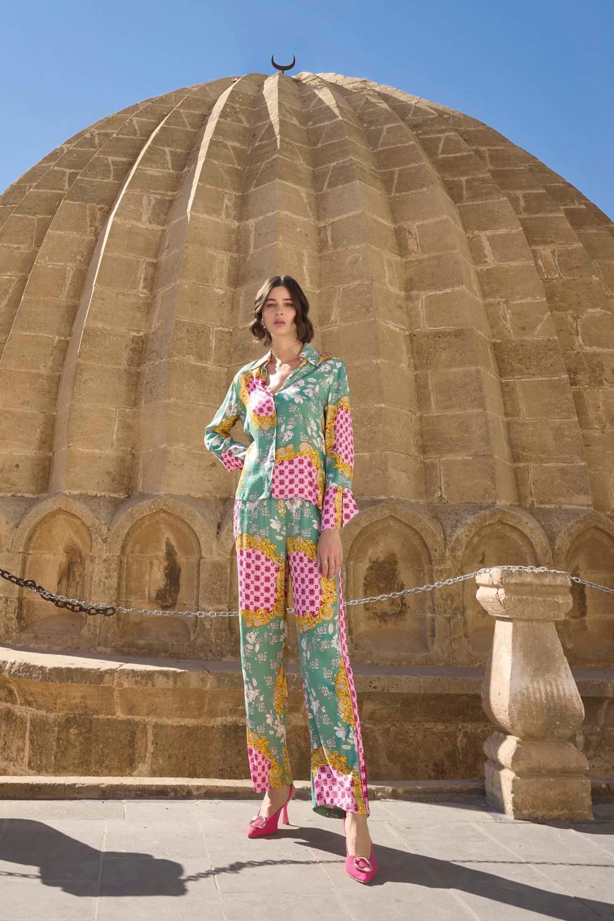 MONAMİSE-Flower and Leaf Patterned Satin Pajama Set 4