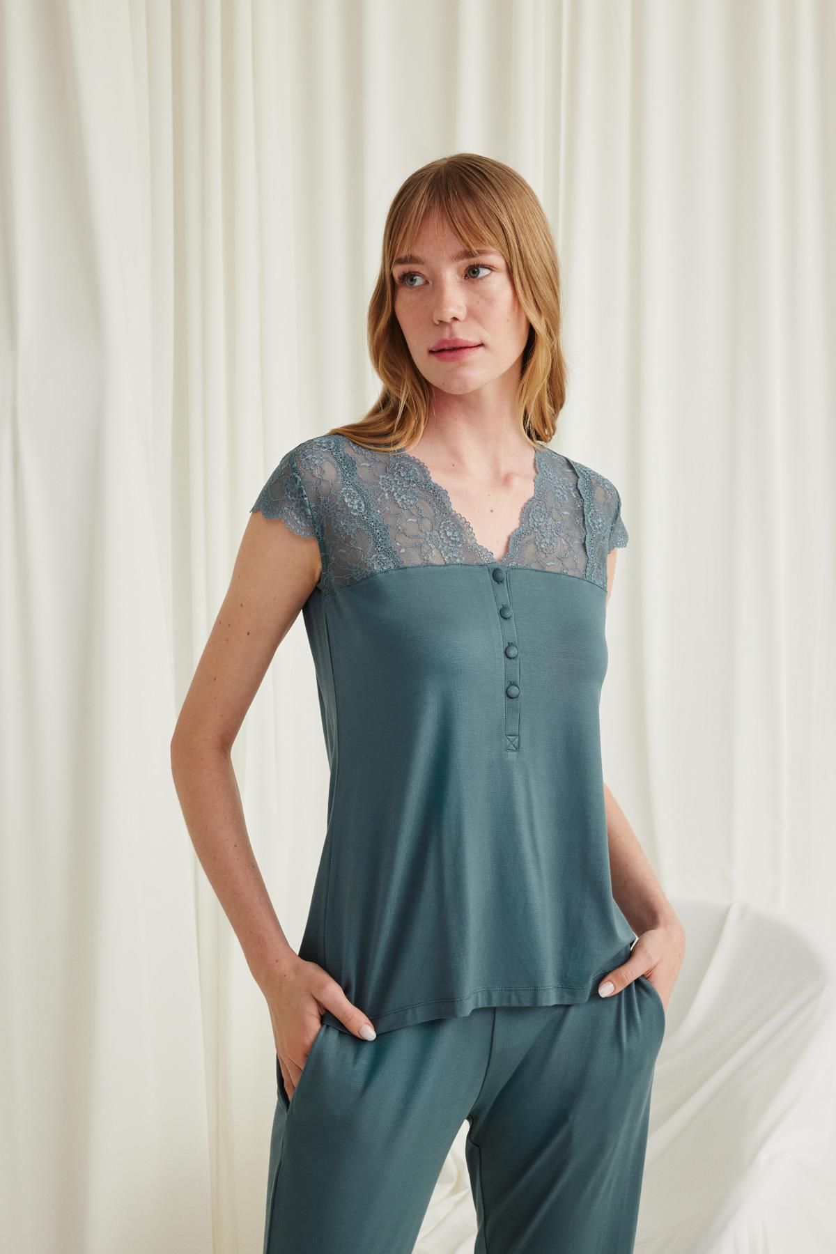 MONAMİSE-Collar Sleeve and Shoulder Lace Front Buttoned Pajama Set 5