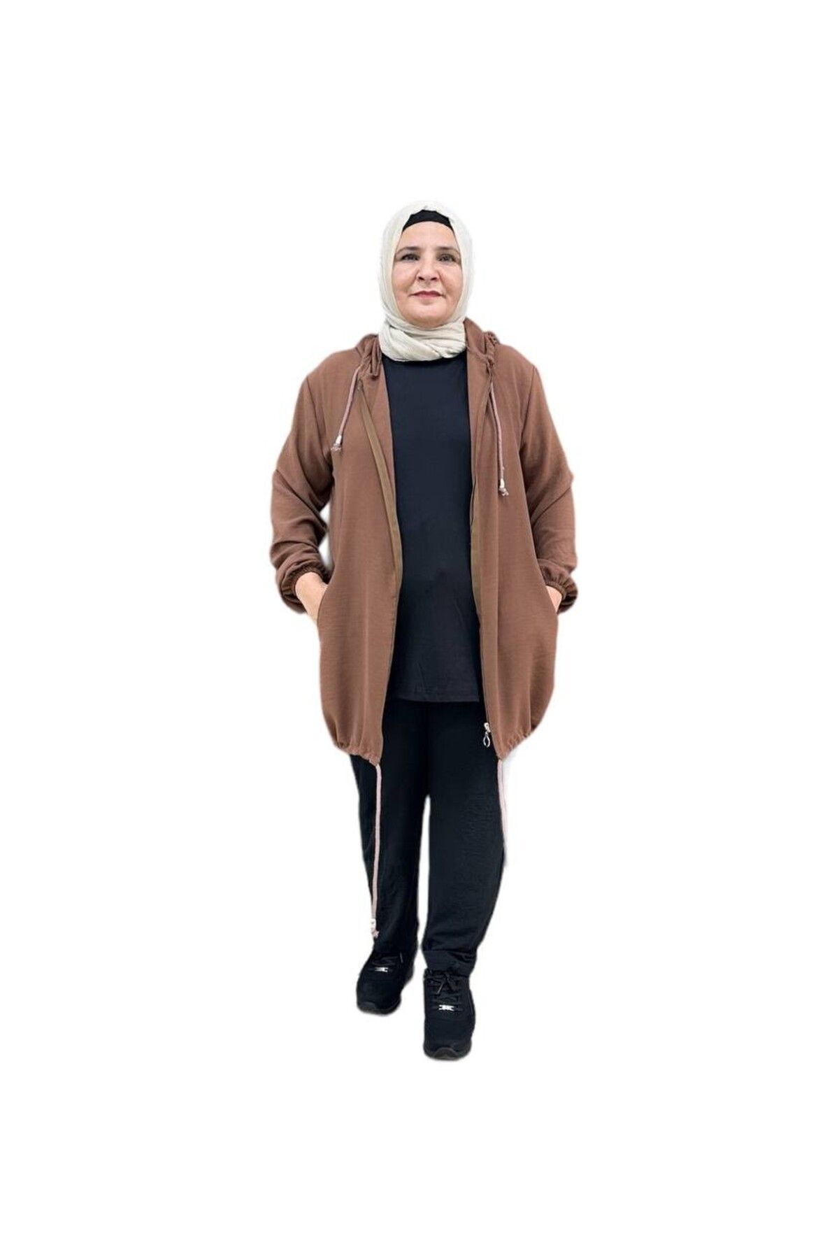 Sevda Kılınç Büyük Beden Kısa Ayrobin Giy Çık