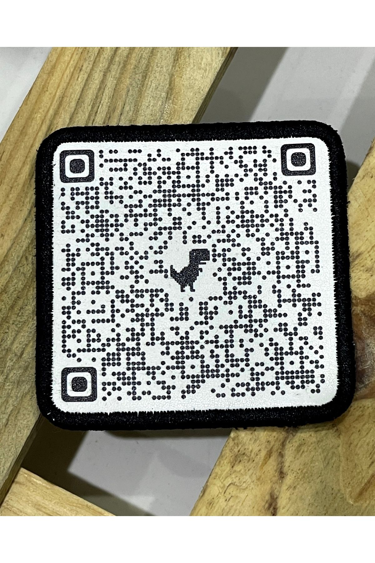 Higo Man Değiştirilebilir Kare Patch – Figürlü, Yazılı, Temalı Modeller