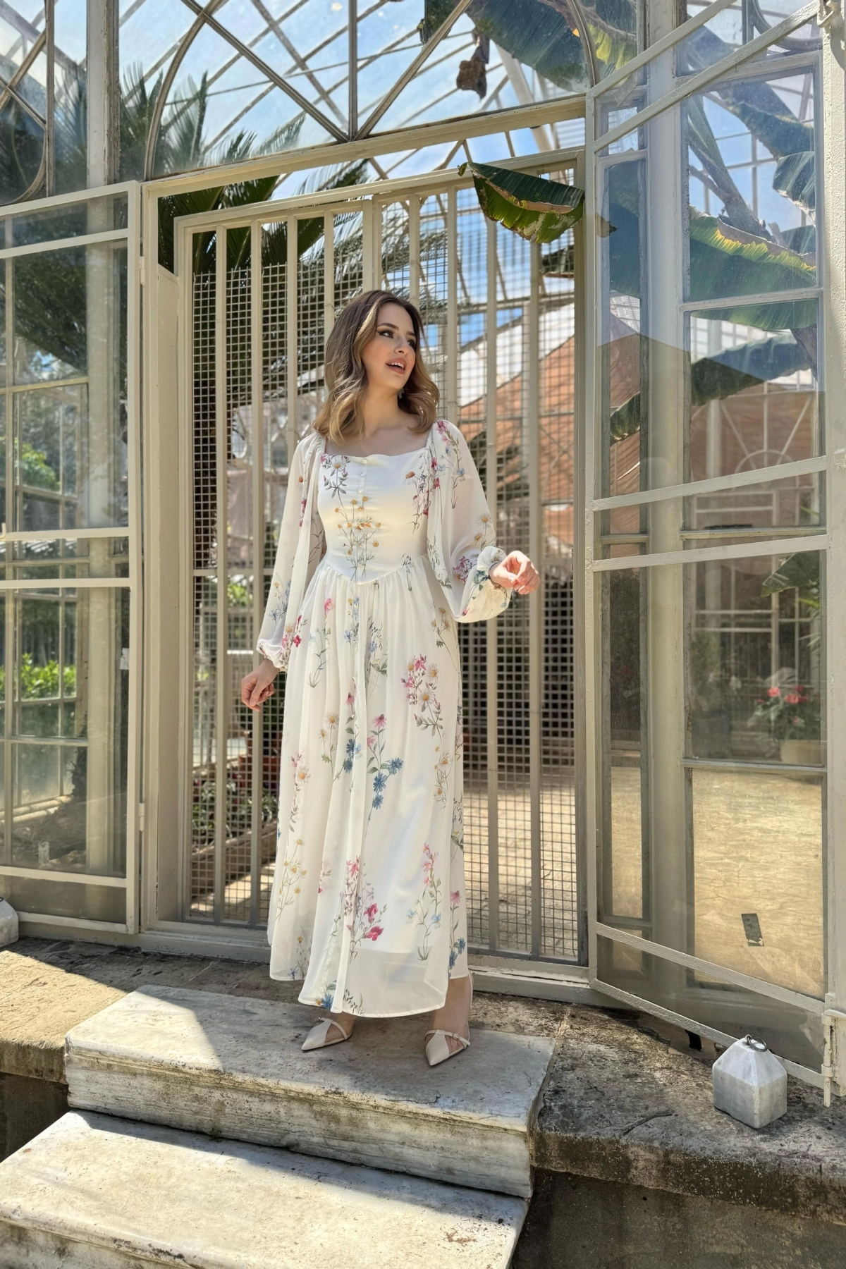 HELİS BUTİK  Yulia Çiçek ve Korse Detaylı Şifon Krem Elbise - Görsel 8