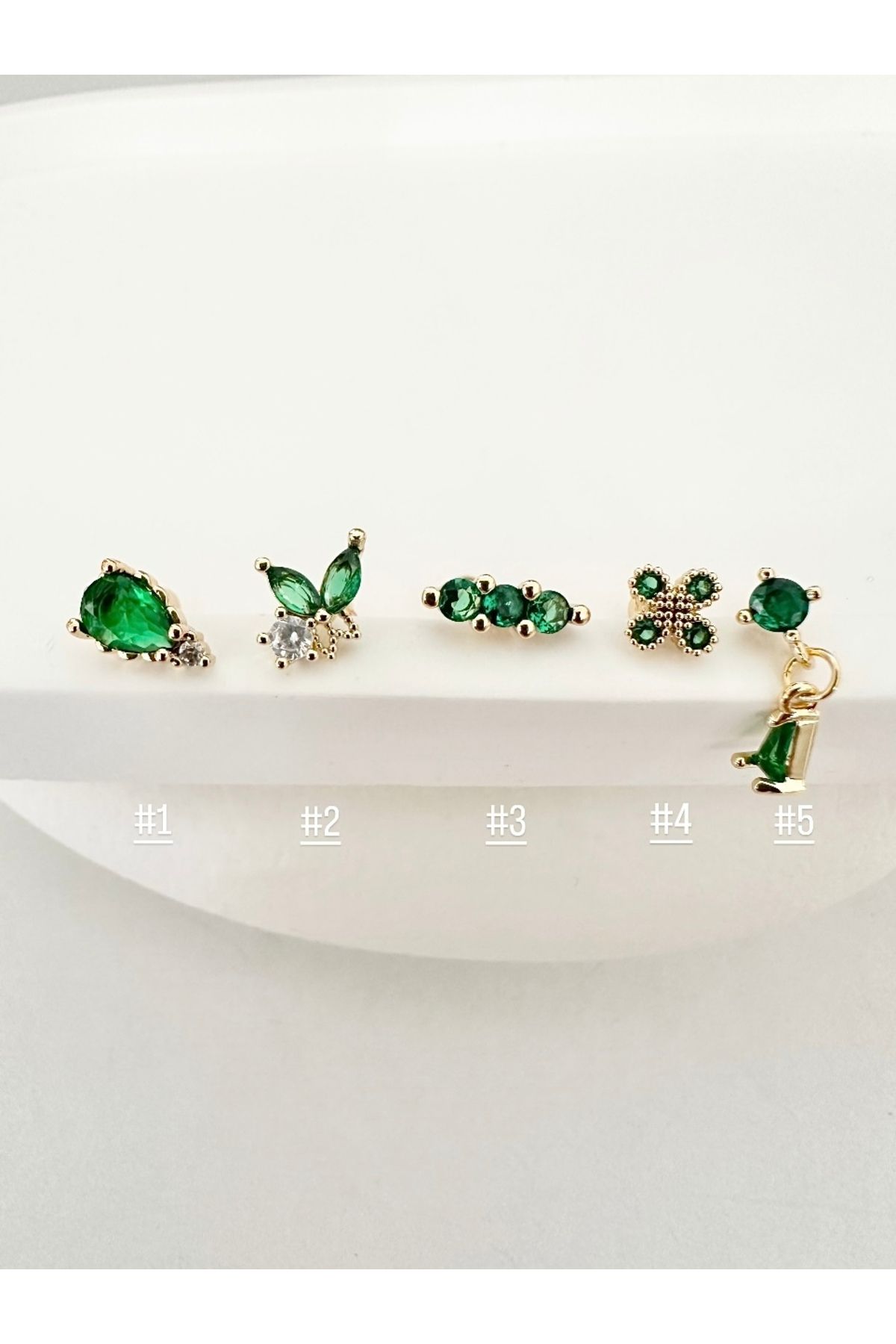 My Bellas Jewels Cerrahi Çelik Zümrüt Renk Zirkon Taşlı Piercing Küpe, Helix, Tragus, Flat, Lobe Uyumlu (1 Adet)