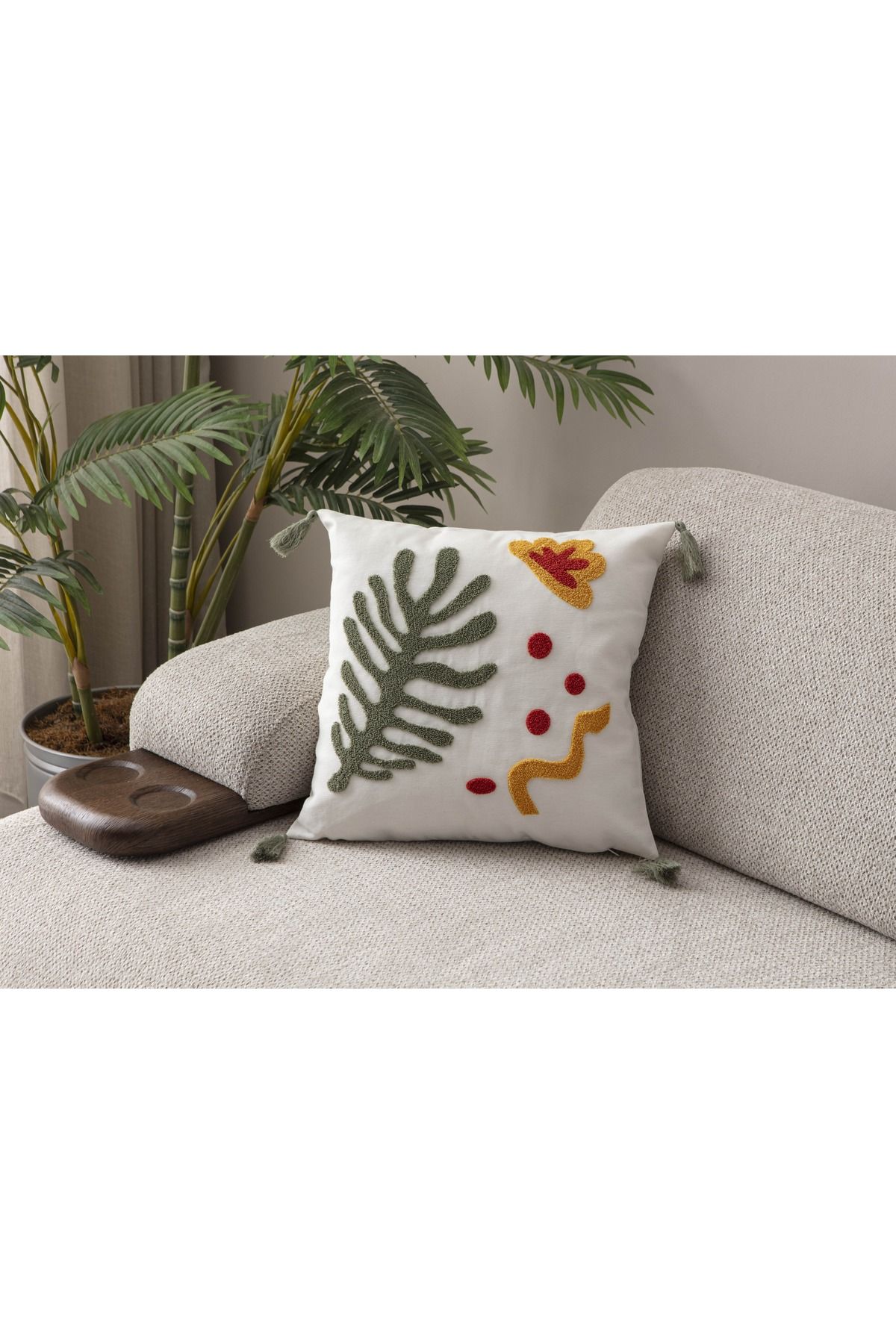 WoodyMaison Çiçek Desenli 4'Adet Kırlent Kılıfı Punch Comfort Panç Yastık Kılıfı, Püsküllü 43x43cm