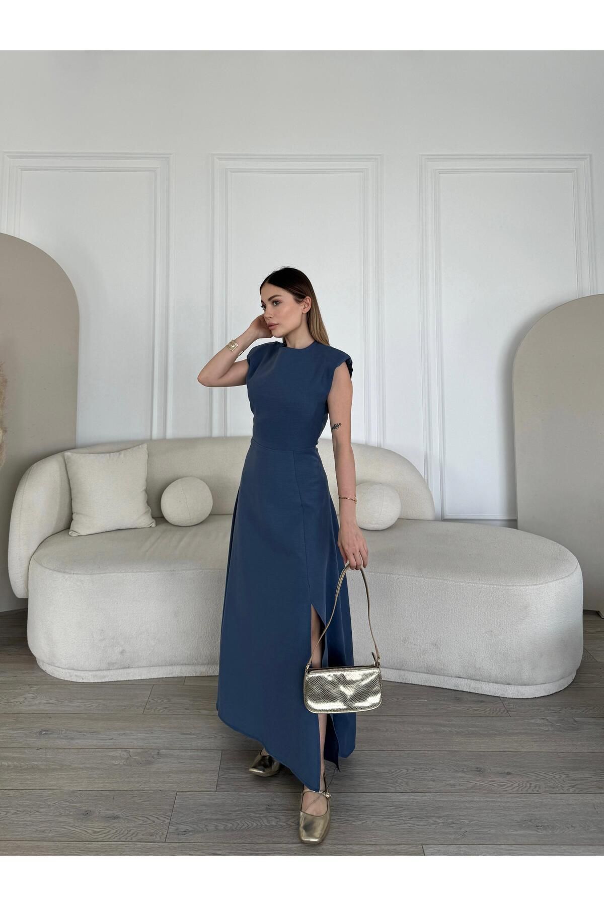 FMN Butik vatkalı tasarım yırtmaçlı geniş çan etek sıfır kollu pinterest yazlık muadil rahat şık midi elbise