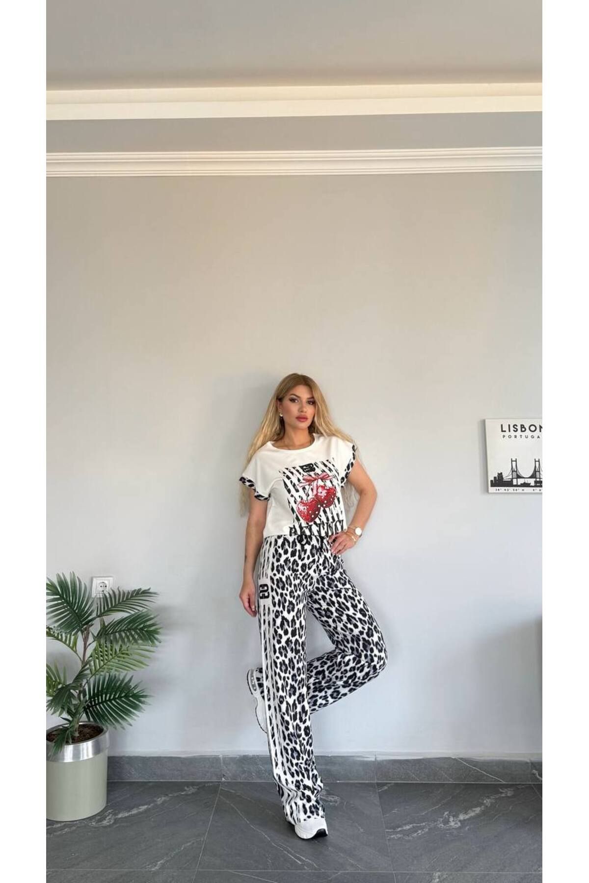 Bella Belluci Yeni Sezon Kiraz Desenli Leopar Detaylı Alt Üst Takım