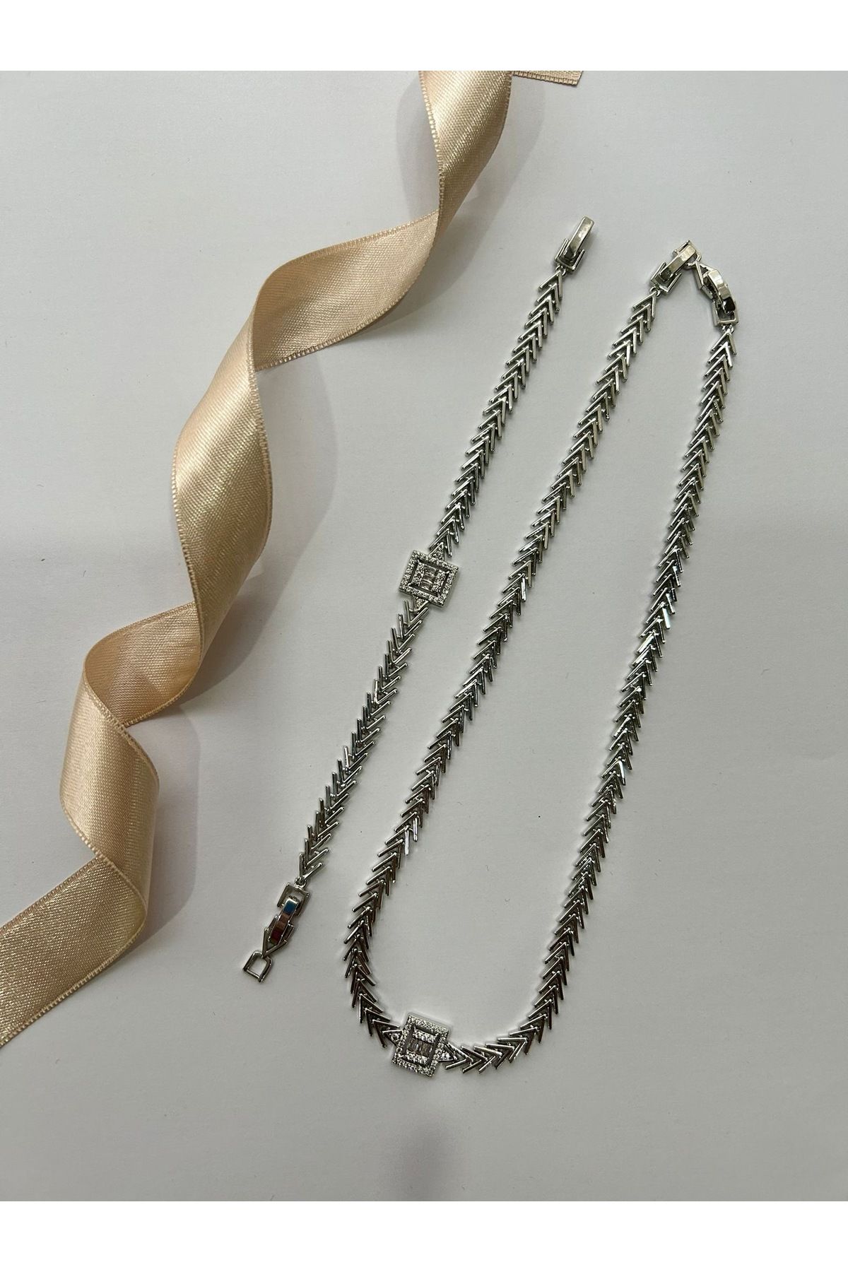 Fier Accessories Kolye ve Bileklik Seti