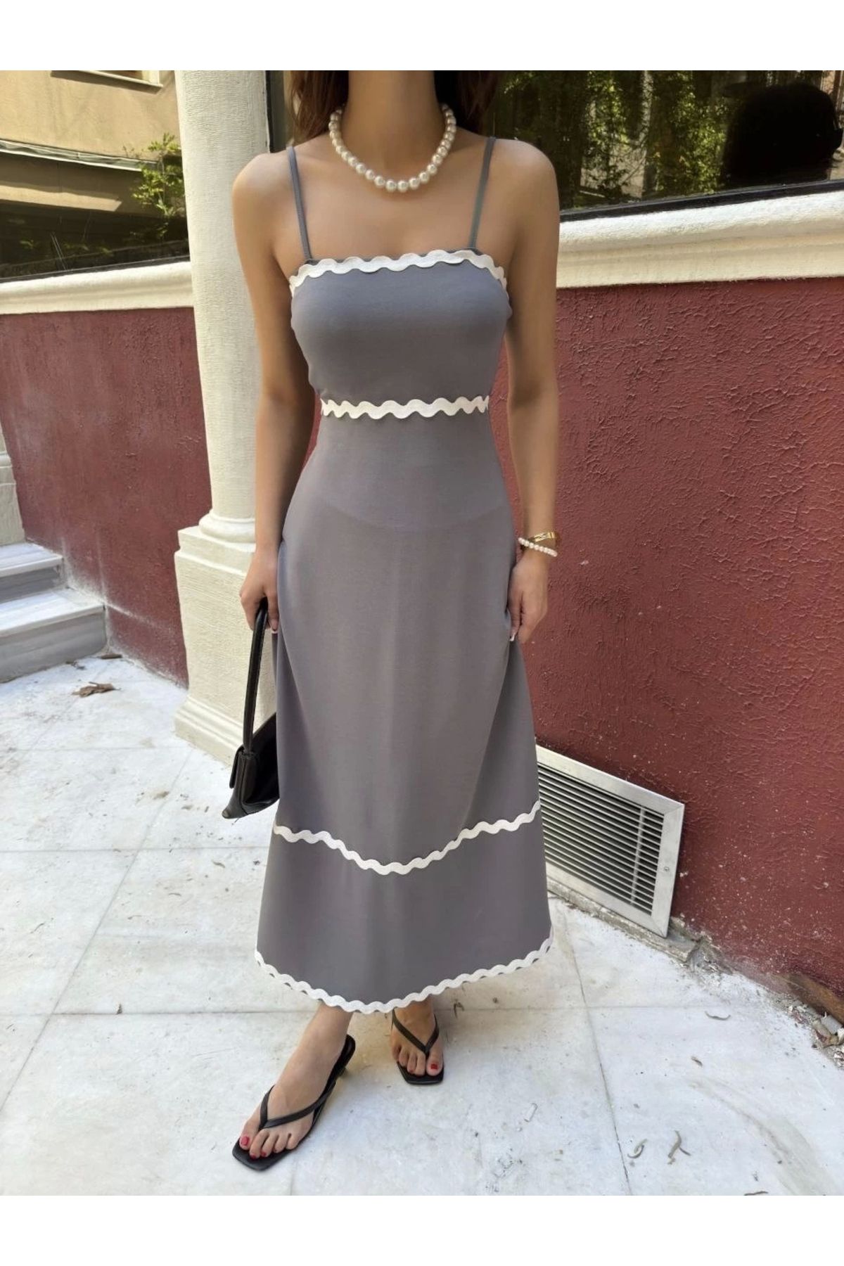 MODA Askılı Uzun Şerit Detaylı Şık ve Rahat Elbise - Gri