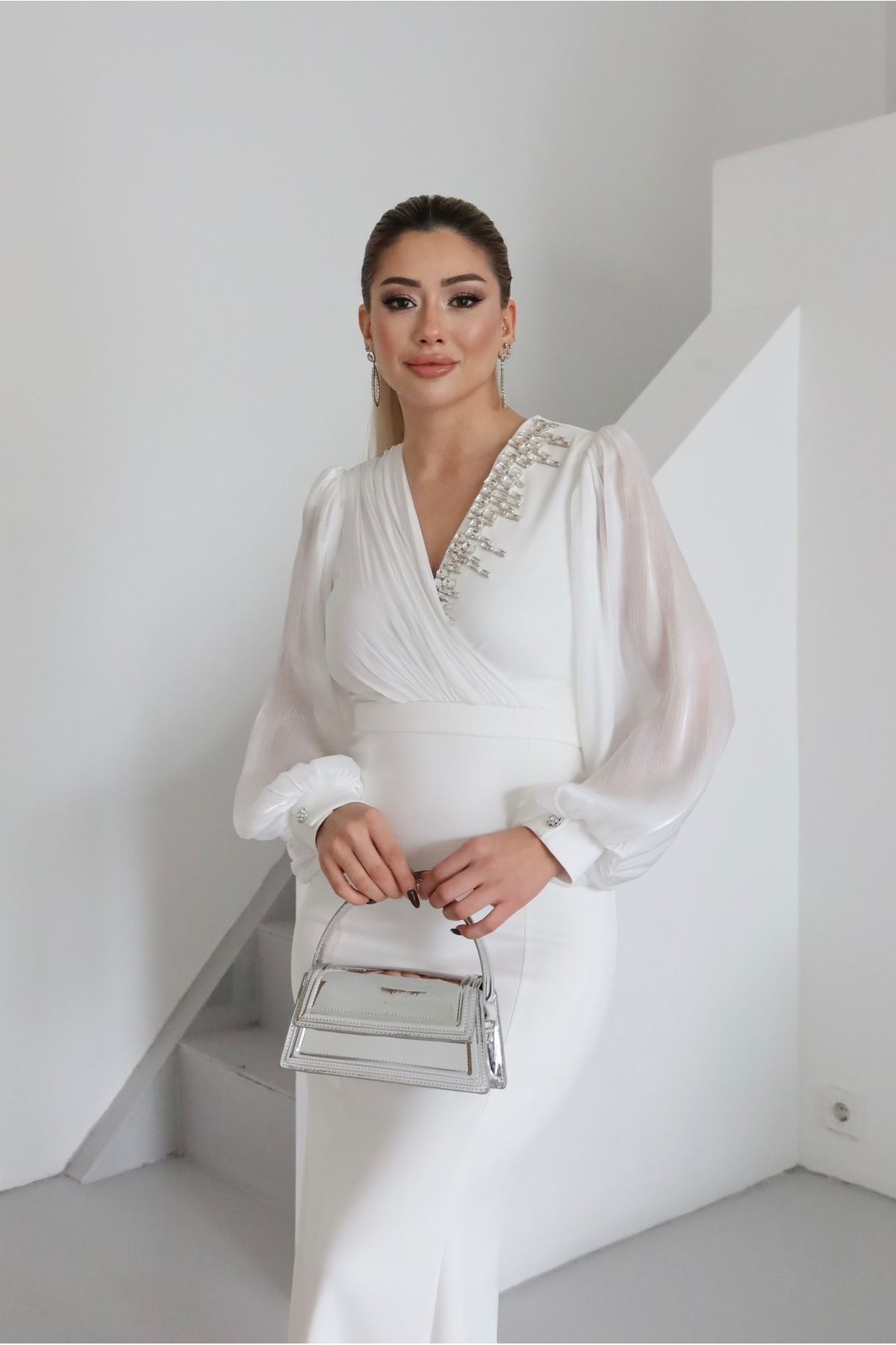1Moda1Tarz Kadın İthal Scuba Krep Kumaş Kollar Ve Göğüs Şifon Taş İşleme Astarlı Özel Tasarım Elbise