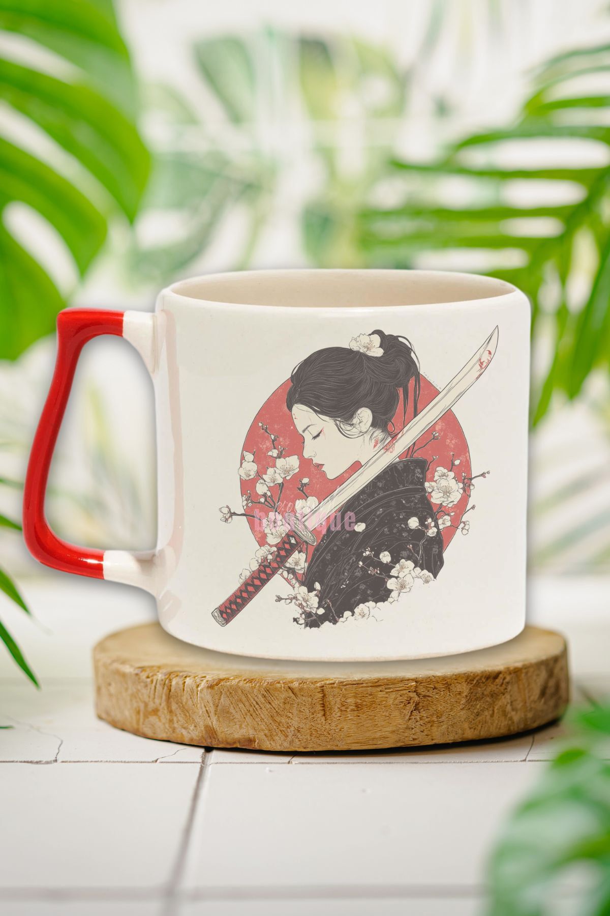 qoeuyl boutique Samuray Kızı 1 Baskılı Japon Savaşçı Anime Manga Doğum Günü Hediye Kırmızı Kulplu Kupa Bardak