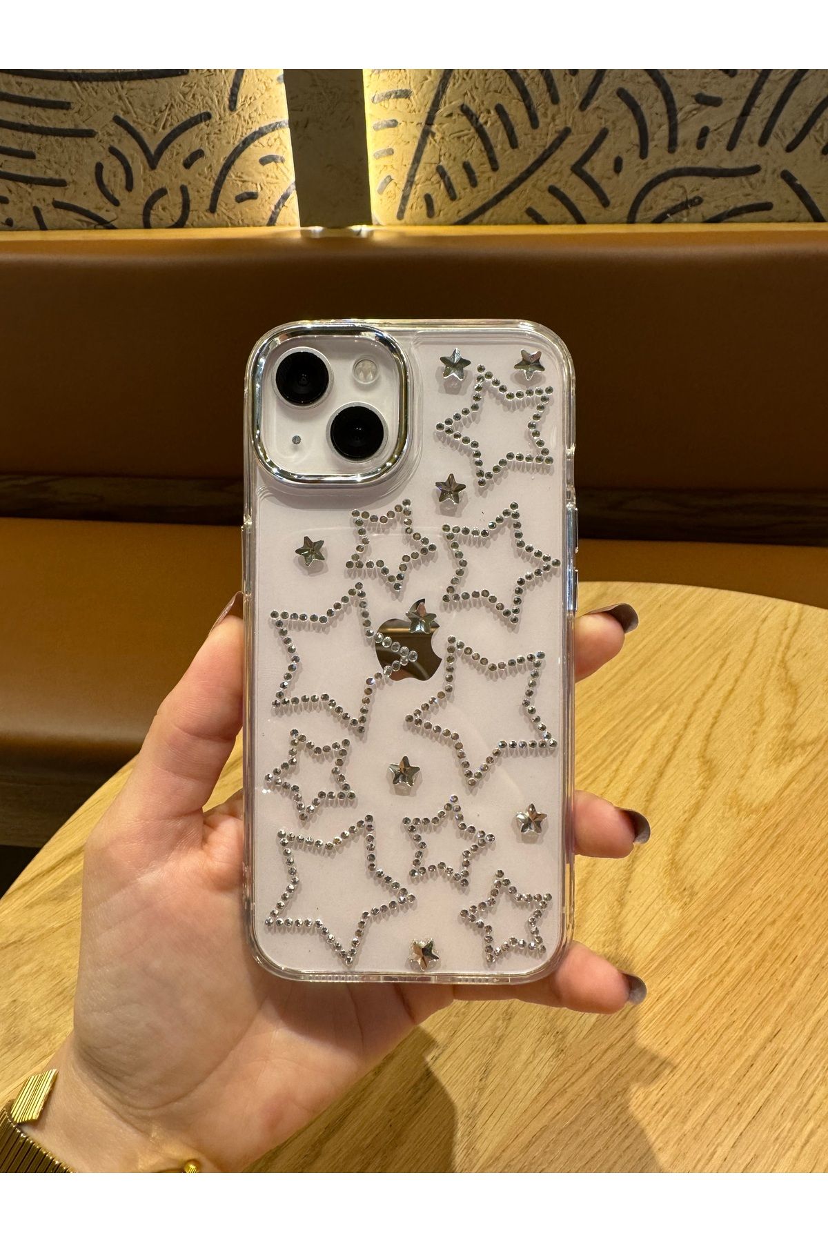 Mois Case İPhone 15 uyumlu yıldızlı kılıf