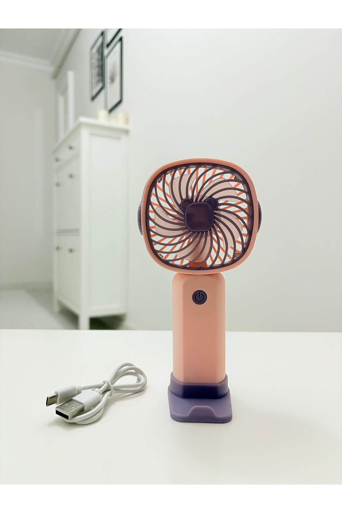 Store 3 Kademeli Elde ve Masada Kullanılabilir Standlı Şarjlı Serinletici Pembe Mini Fan