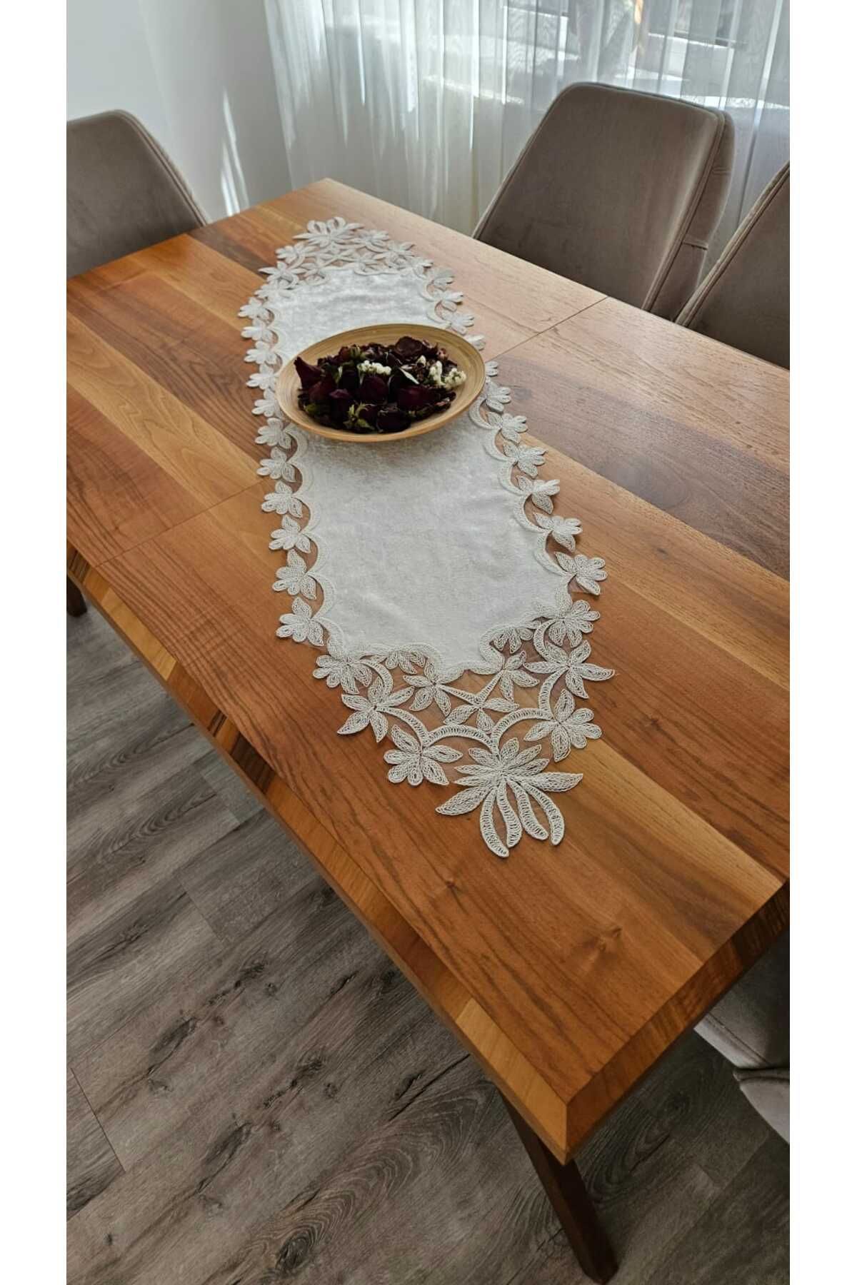 ZESA HOME Lüks Fransız Dantelli Kadife Runner