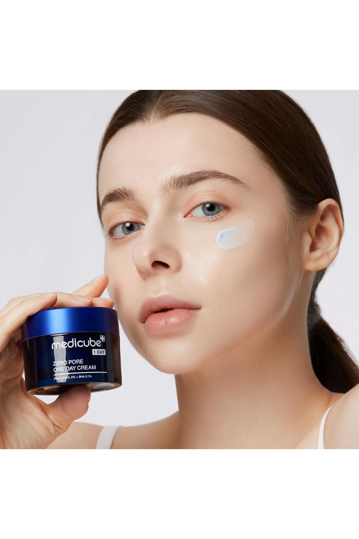کرم صورت روز صفر منافذ آخرین با نقطه 50 میل Medicube