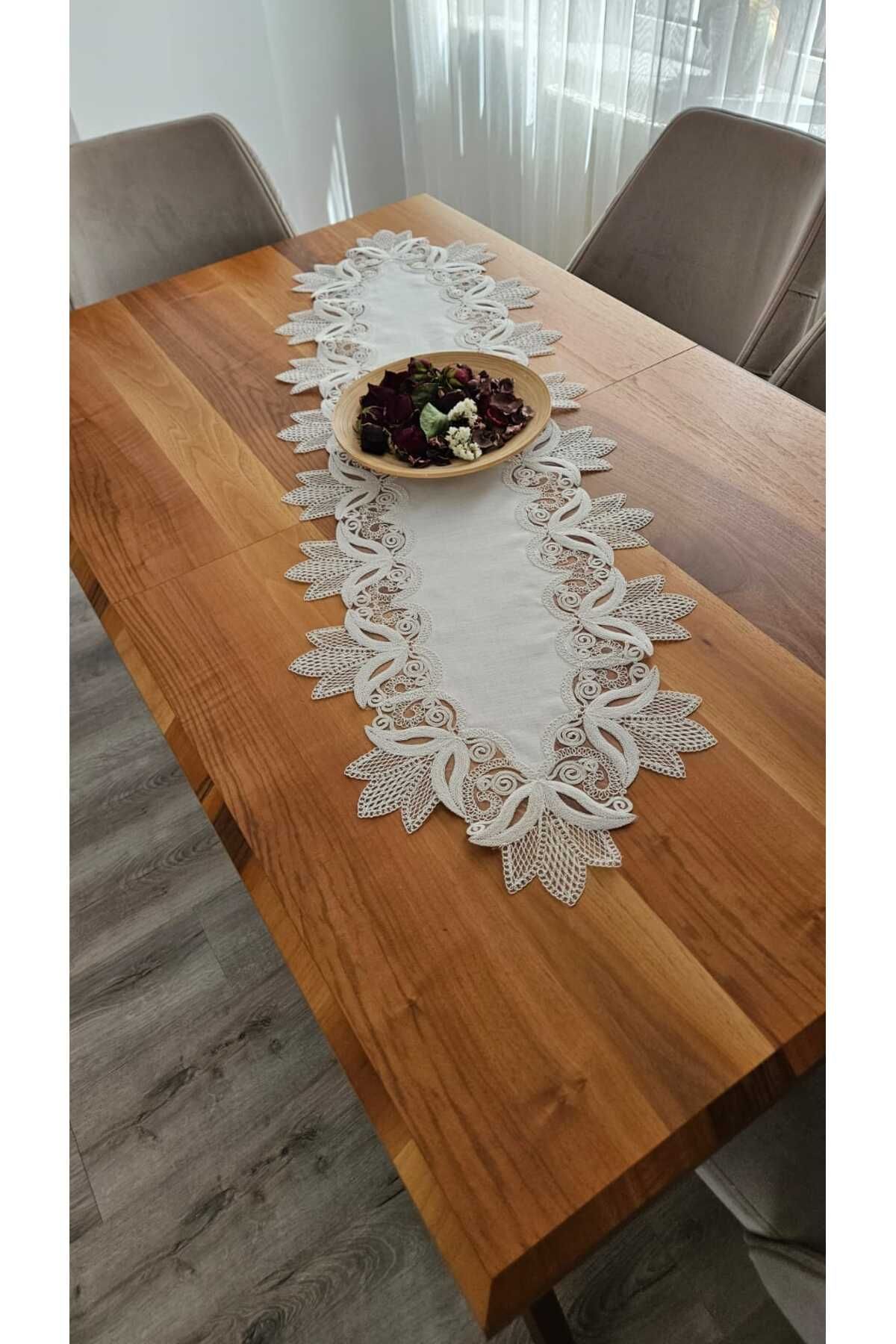 ZESA HOME Fransız Dantelli Keten Gardeya Lüx Runner