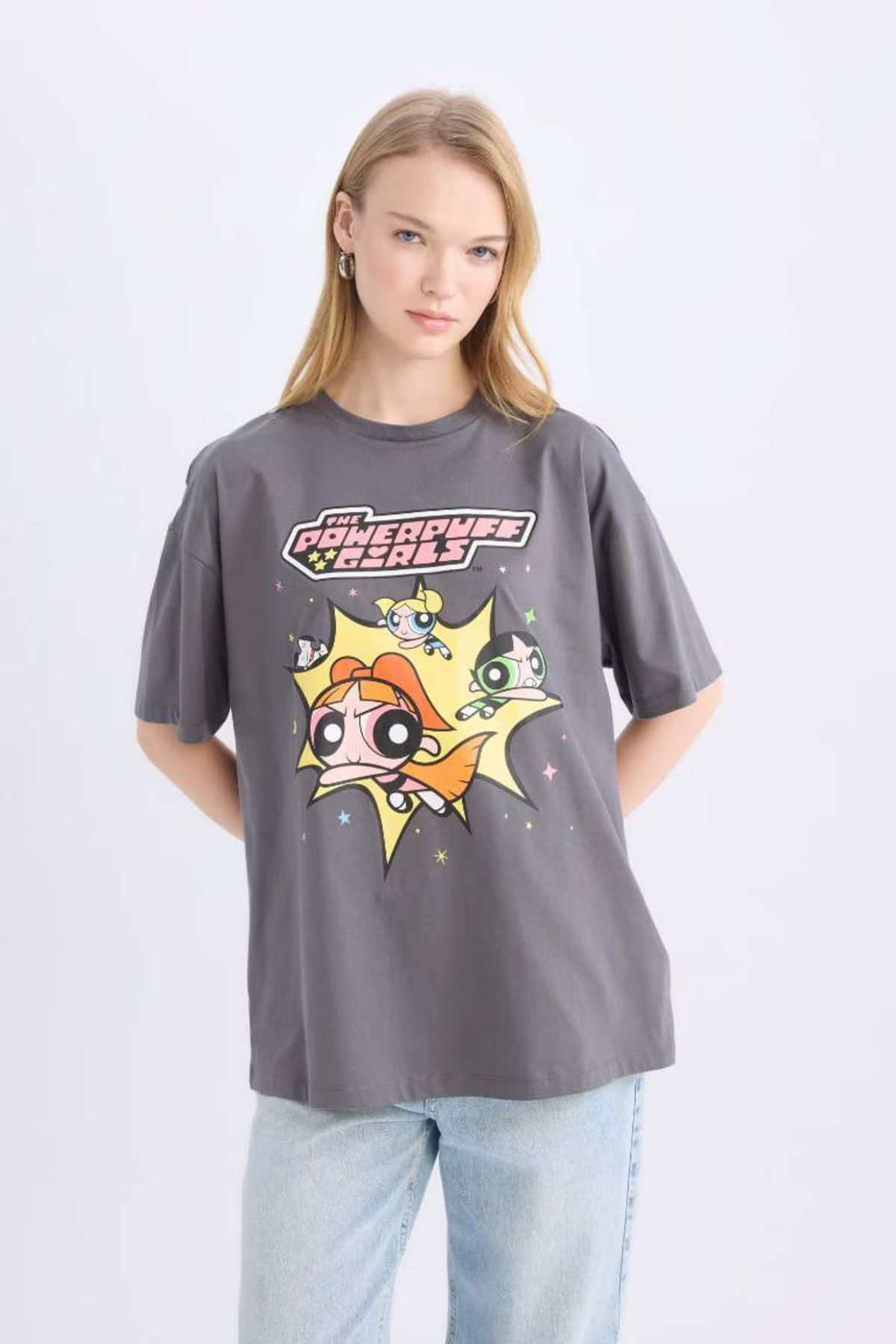 DeFacto Coool PowerPuff Girls Oversize Geniş Kalıp Bisiklet Yaka Baskılı Kısa Kollu Tişört