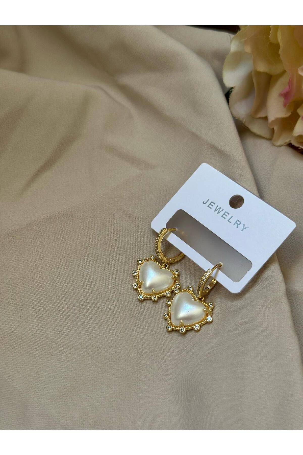 Liyajewellery Zirkon Taş İşlemeli Sedefli Kalp Küpe