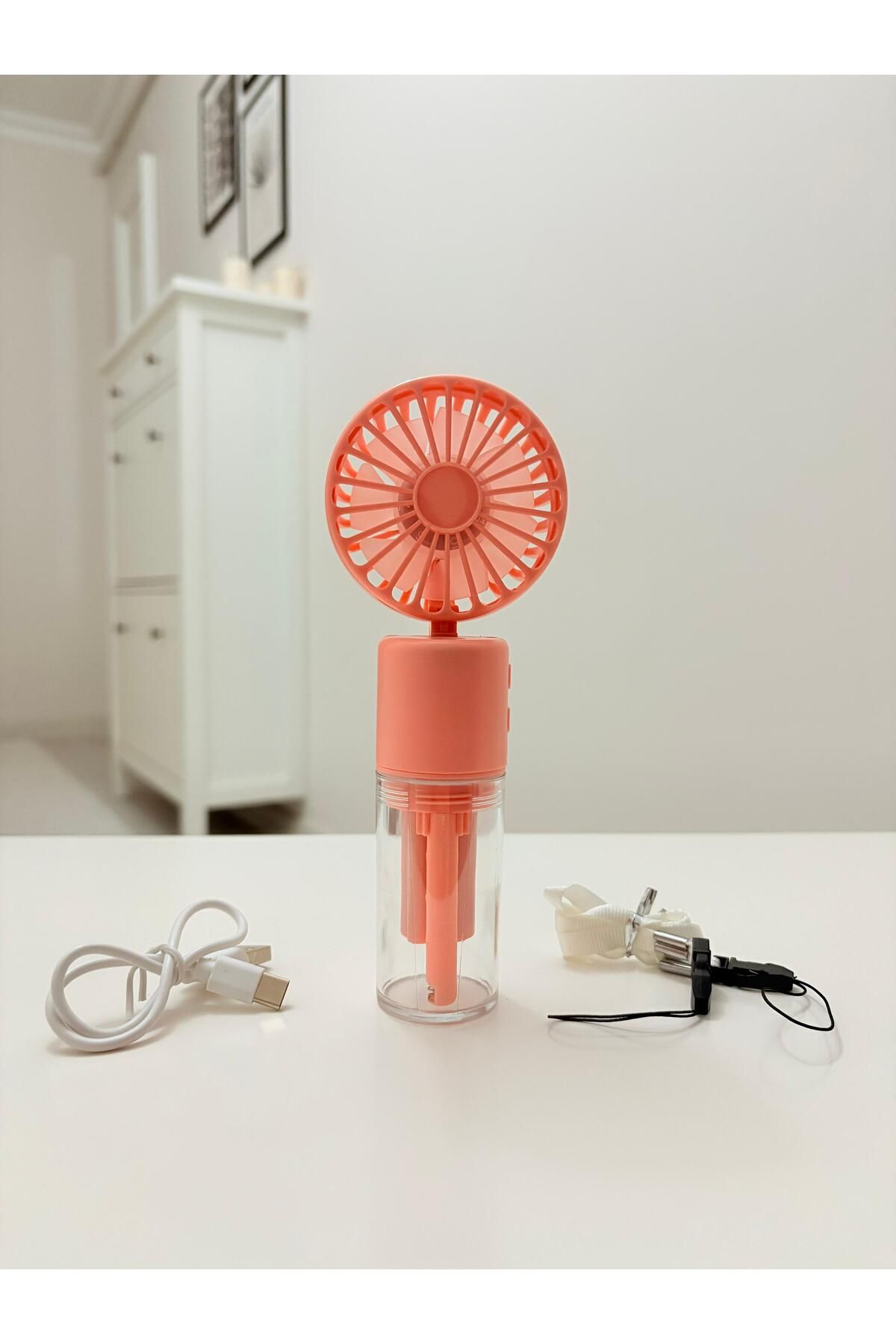 Store Su Buharlı Elde ve Masada Kullanılabilir Boyun Askılı Şarjlı Serinletici Pembe Mini Fan