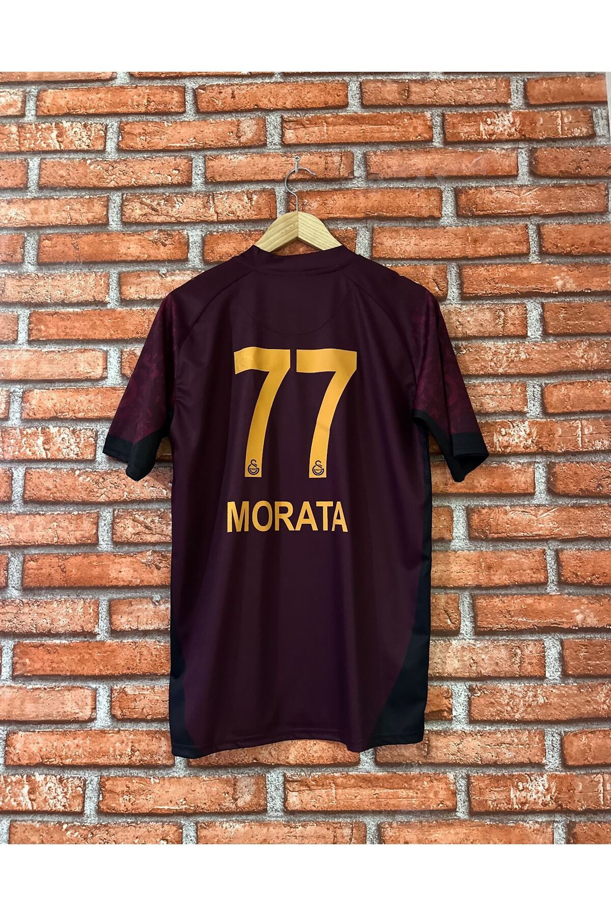 BYSPORTAKUS G'.â.l.a.t.â.s.a.r.â.y 2025/26 Yeni Sezon 5 Yıldızlı A'.l.v.a.r.o M.o.r.a.t.a Deplasman Forması