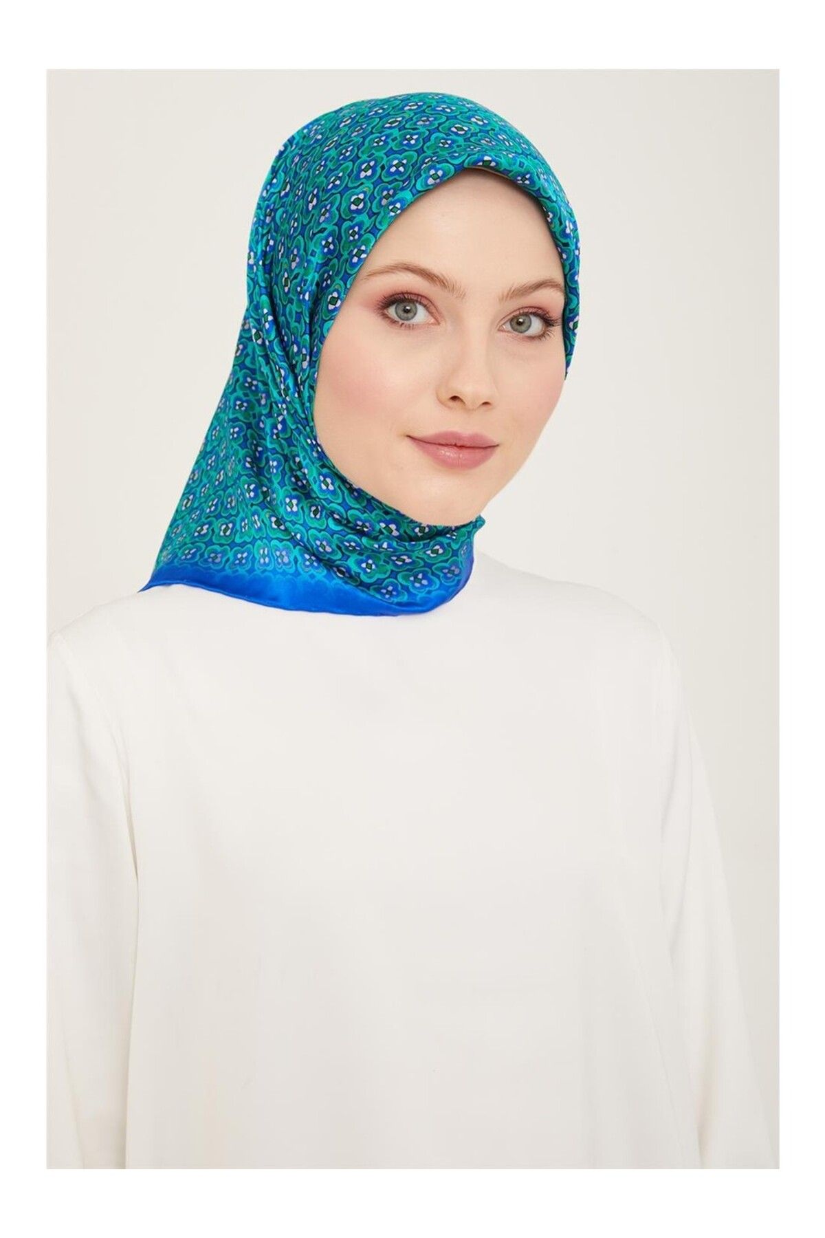 Armine Sura İpek Eşarp 9134D (S ) 90 x 90 Saks Mavisi - 53