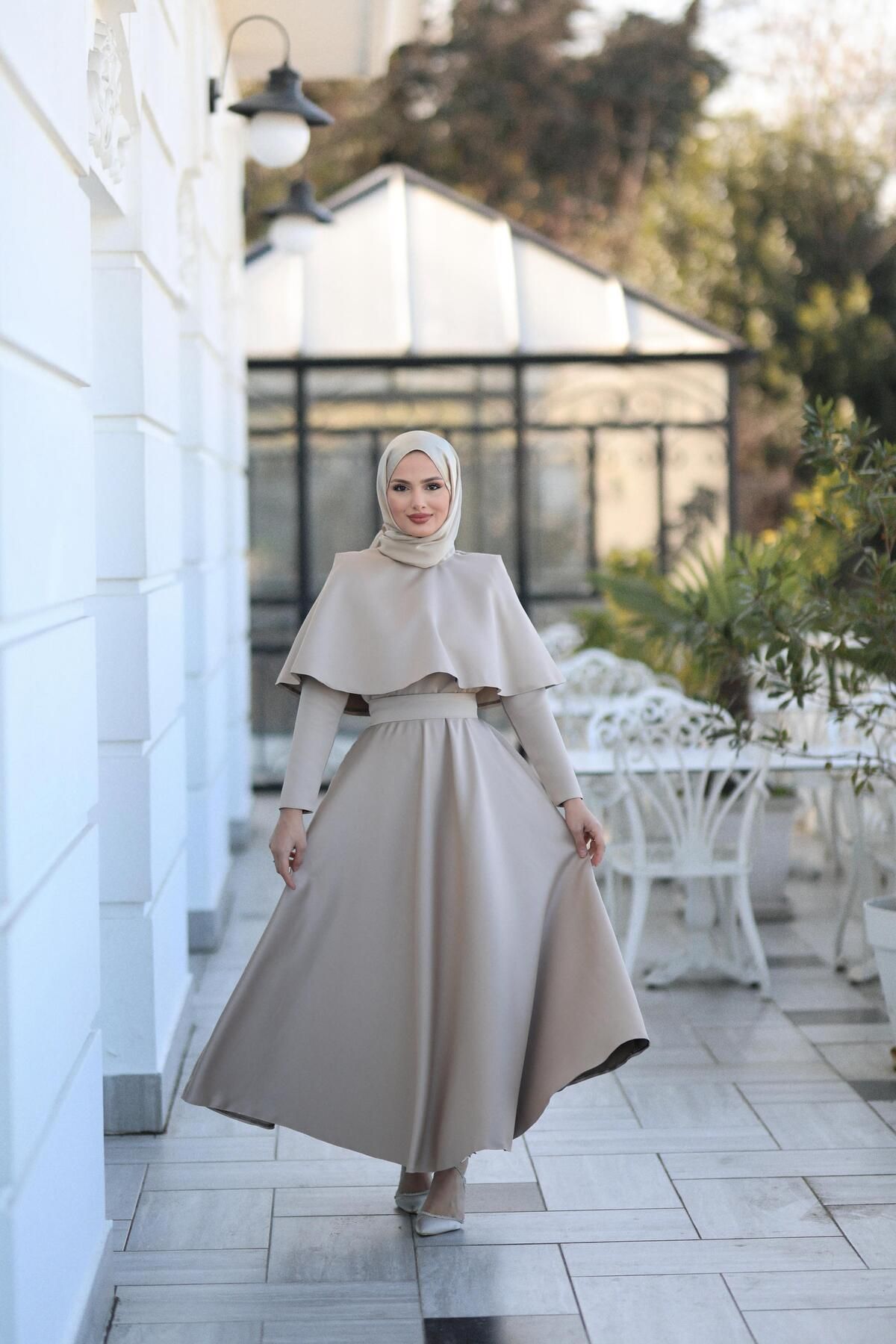DİSE KADIN BEJ PELERİN DETAYLI BELLE TESETTÜR ABİYE