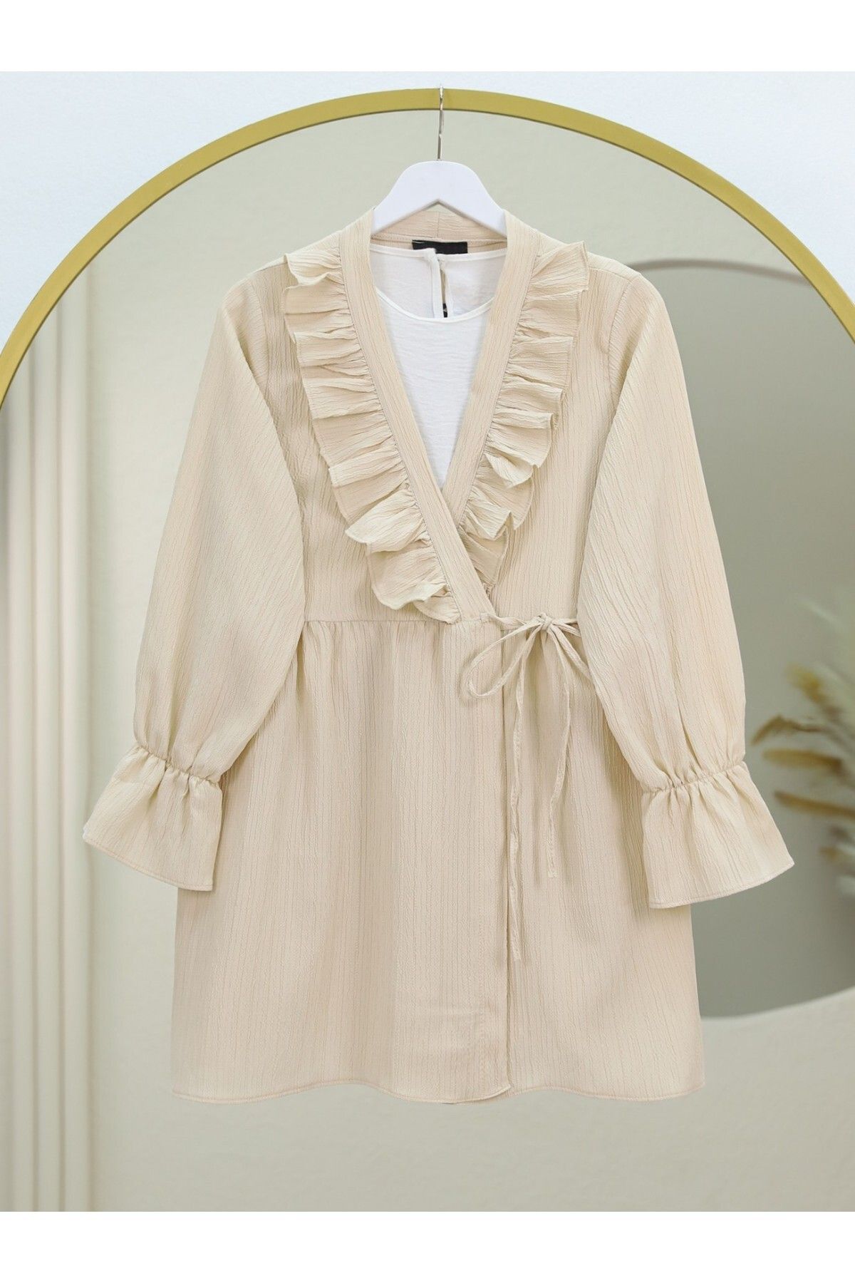 Modamorfo Önü Fırfırlı Bağlamalı Krinkıl Kimono -Bej