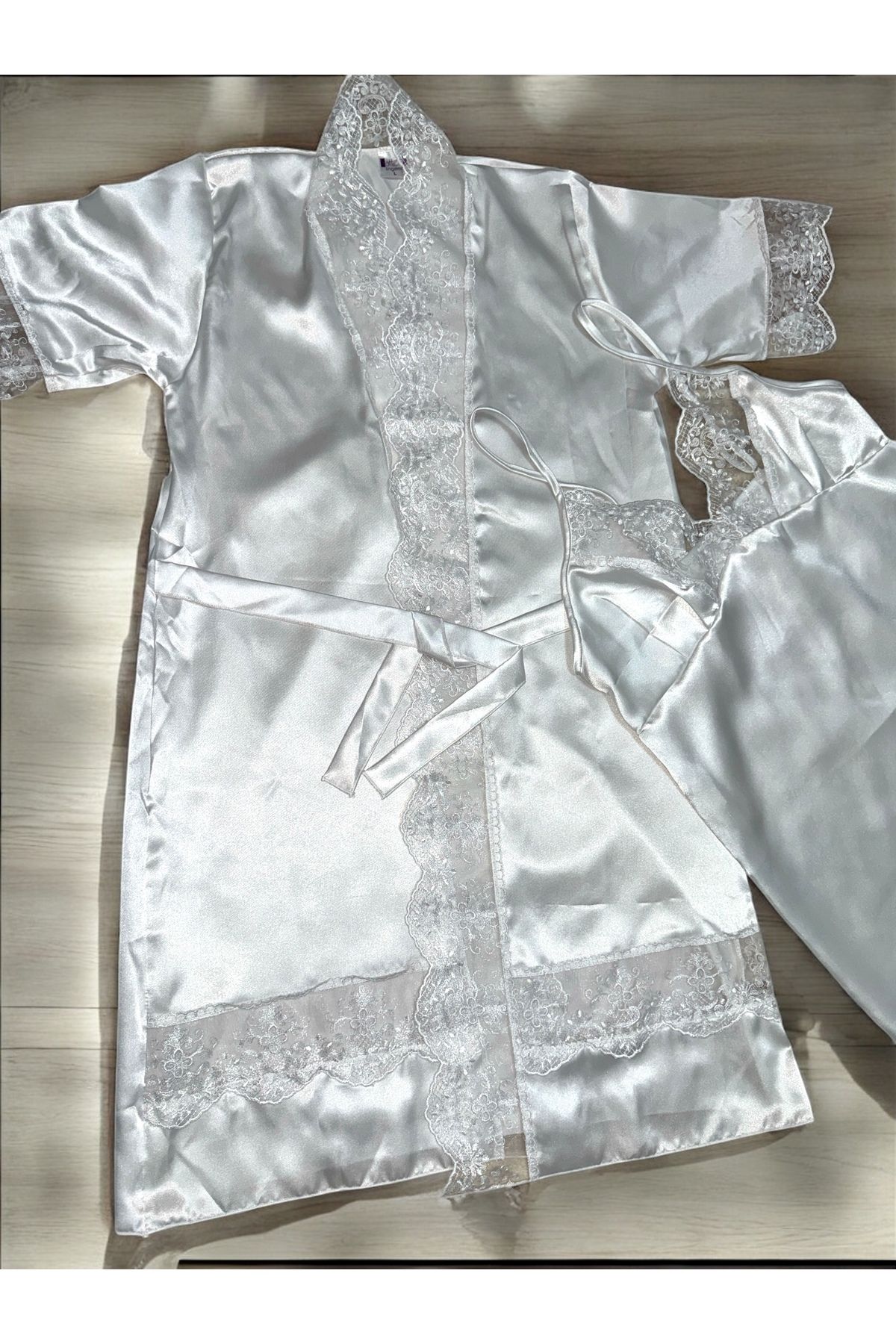 SATTENS-5 Piece Dower Satin Women's Nightgown Dower Set + Box Gift 1