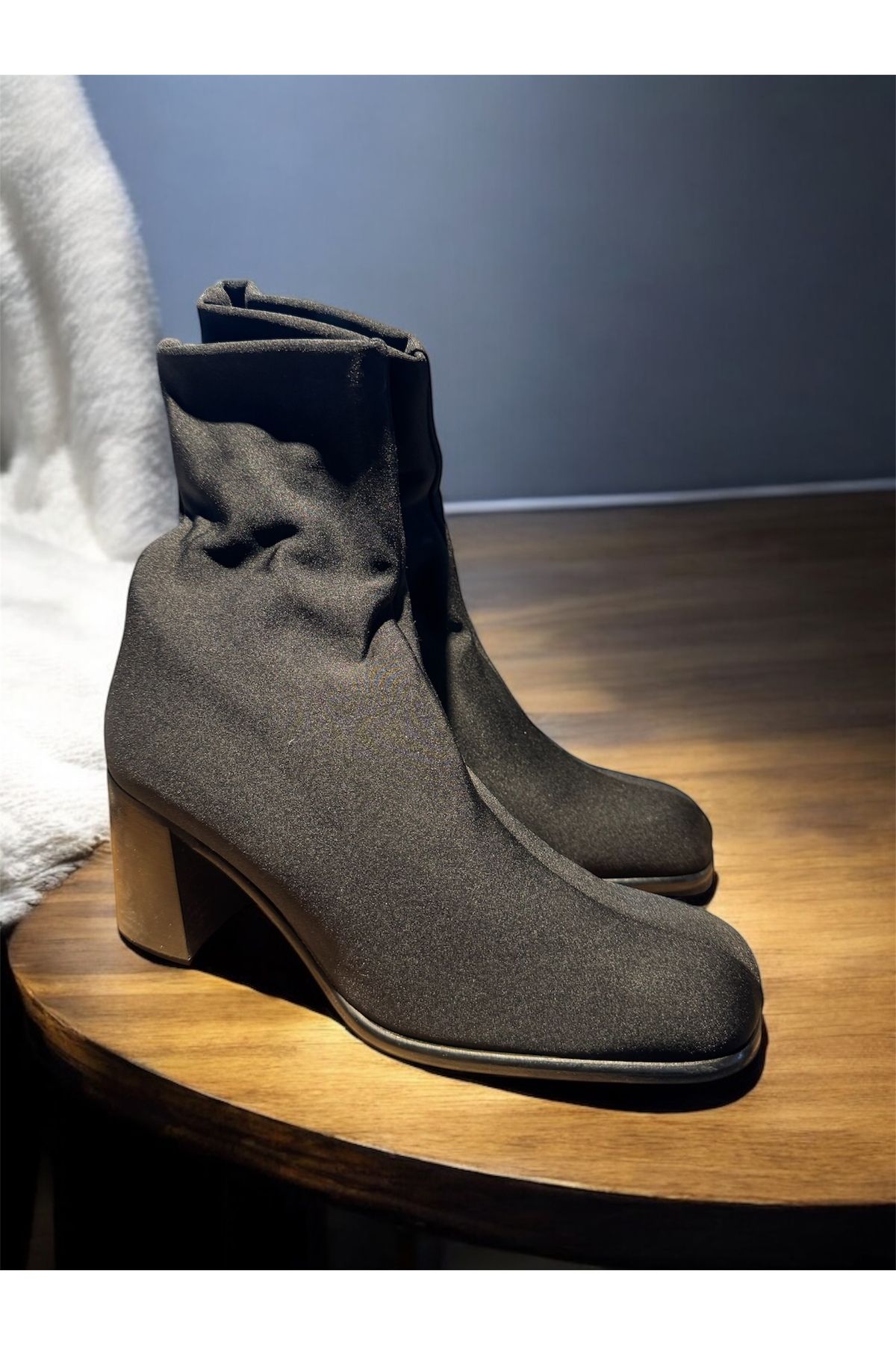 MODA Margiela Tabi Bot