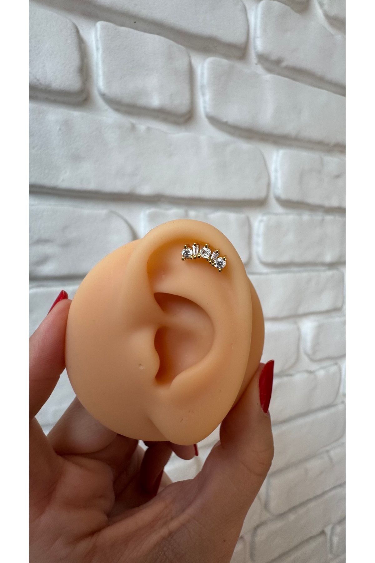 alysa jewelry Cerrahi Çelik şık taşlı Piercing, helix, conch