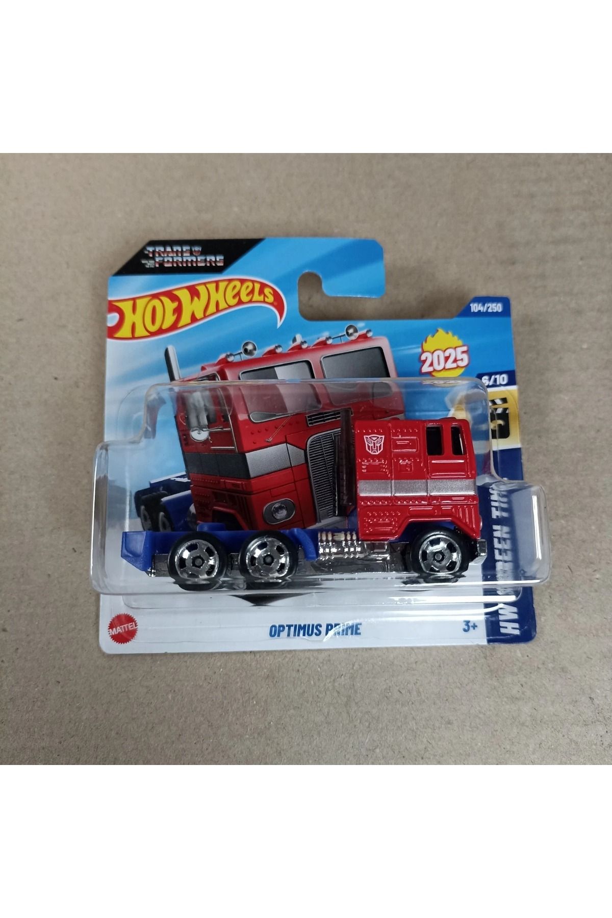 HOT WHEELS Optimus Prime Kamyon – Transformers 2025 Serisi 104/250