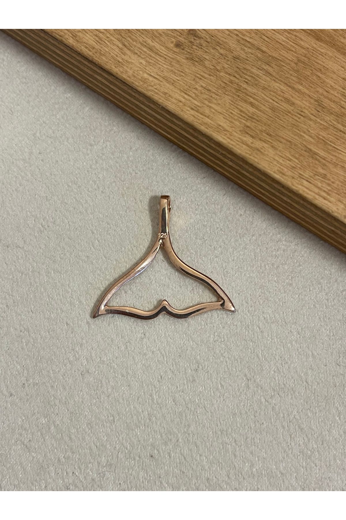 Rupen Kraft 925 Ayar Gümüş Rose Renk Balina Kuyruğu Model Kolye Ucu