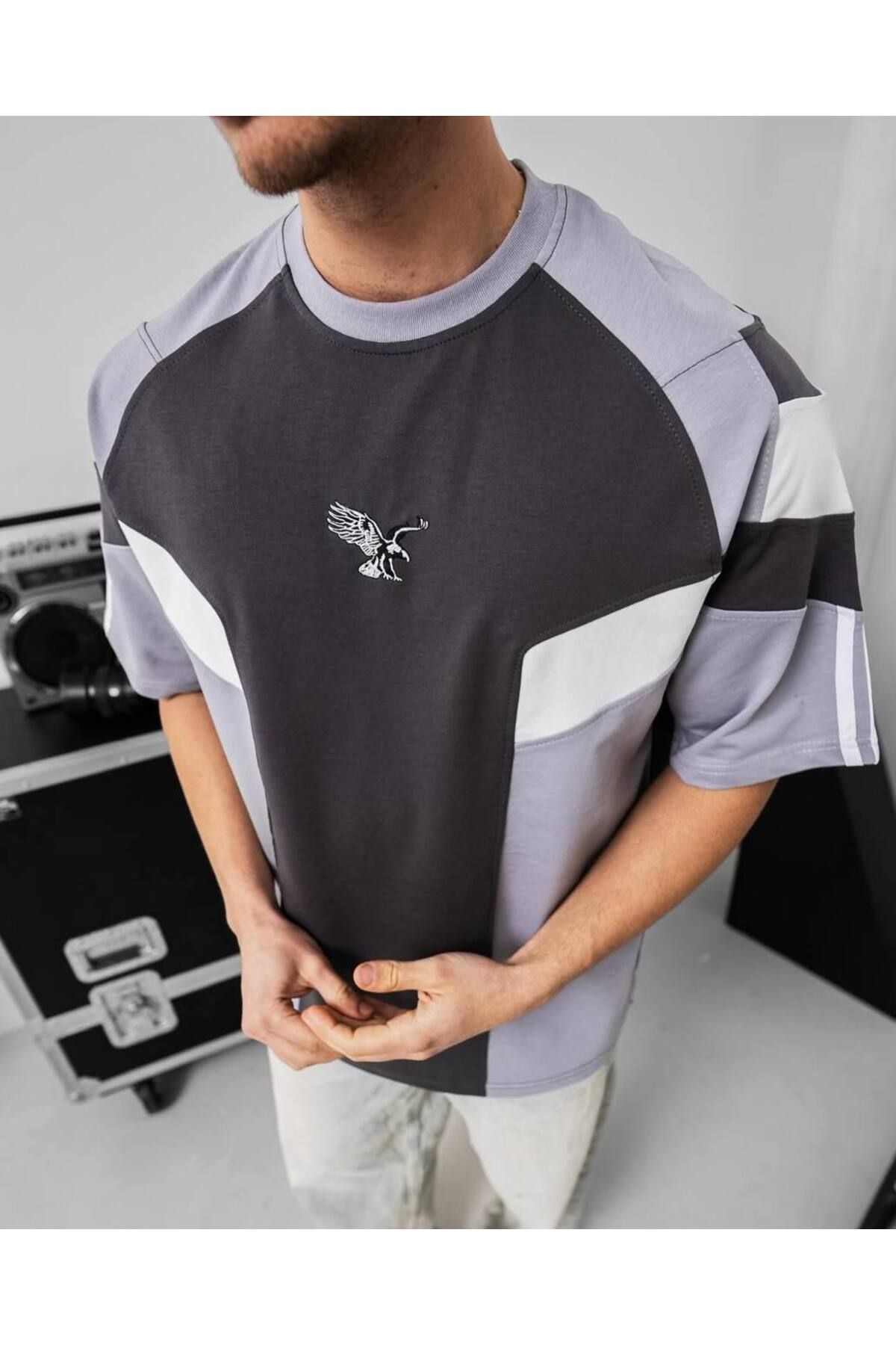 PLÜTON GİYİM Erkek Retro Stil Gri Antrasit Parçalı Bisiklet Yaka Taraftar Tişörtü