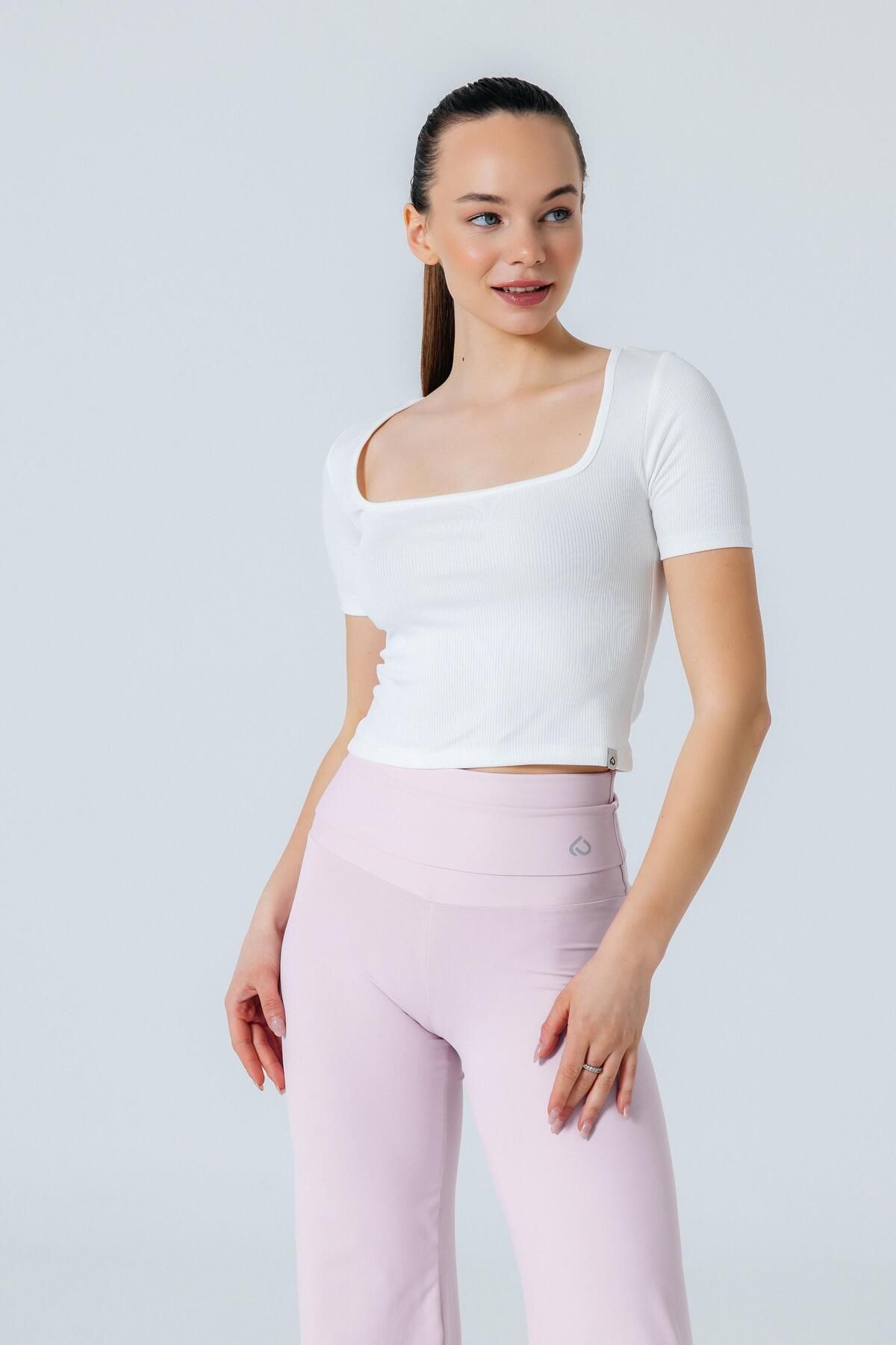 Luree Store Ekru Crop  Spor Büstiyer