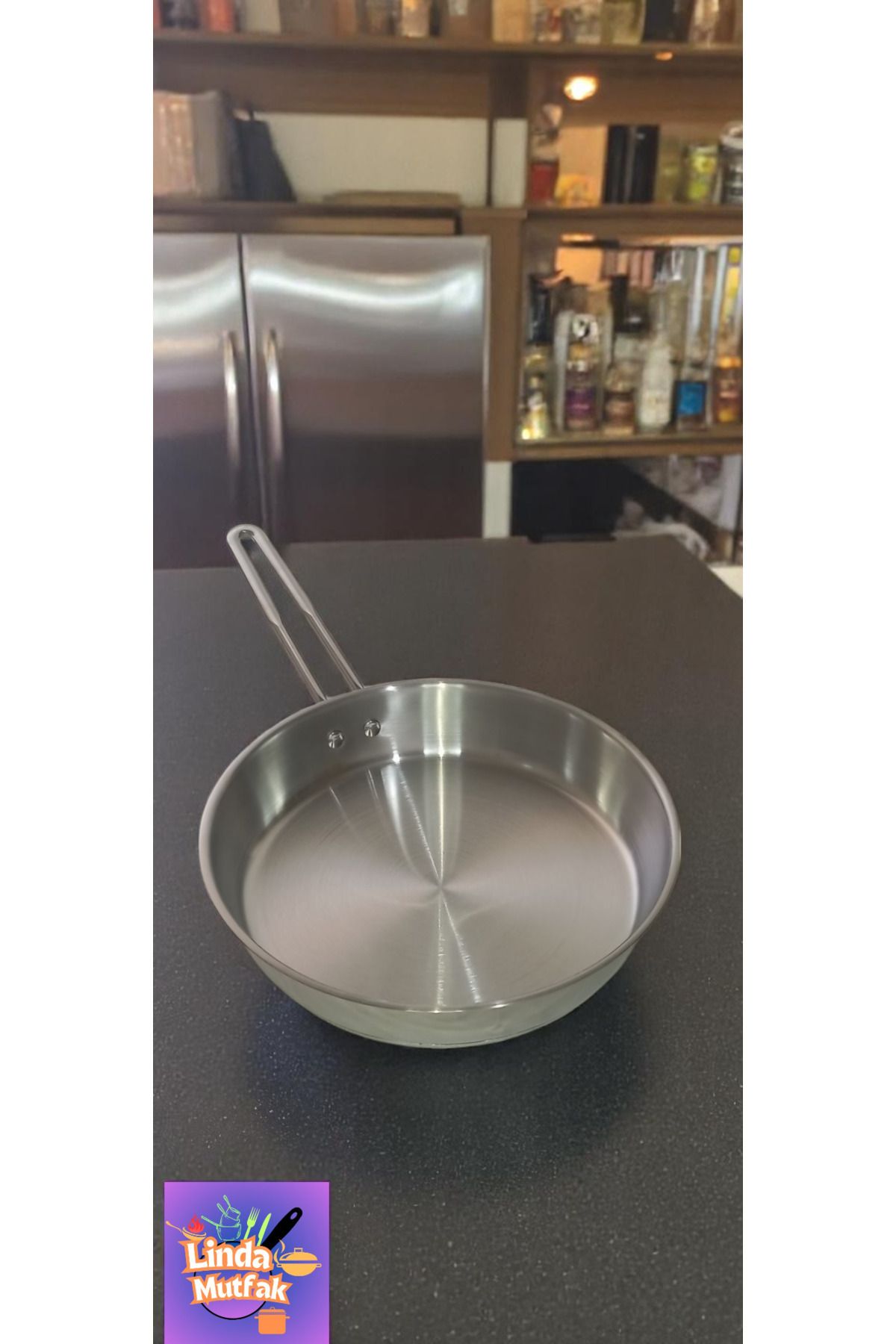 Akdeniz 24 Cm Metal Kulplu Çelik Tava