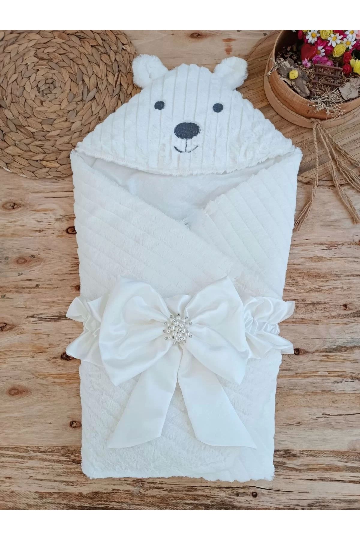 luz&pos Yenidoğan Beyaz Wool Yün Kumaş Ayıcık Kulaklı Kundak Bebek Battaniyesi Beyaz