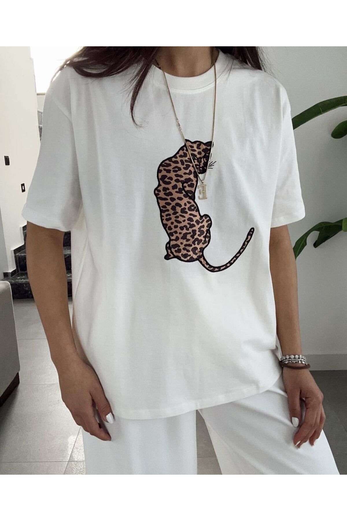 Rouge basıc LEOPAR NAKIŞLI TİŞÖRT