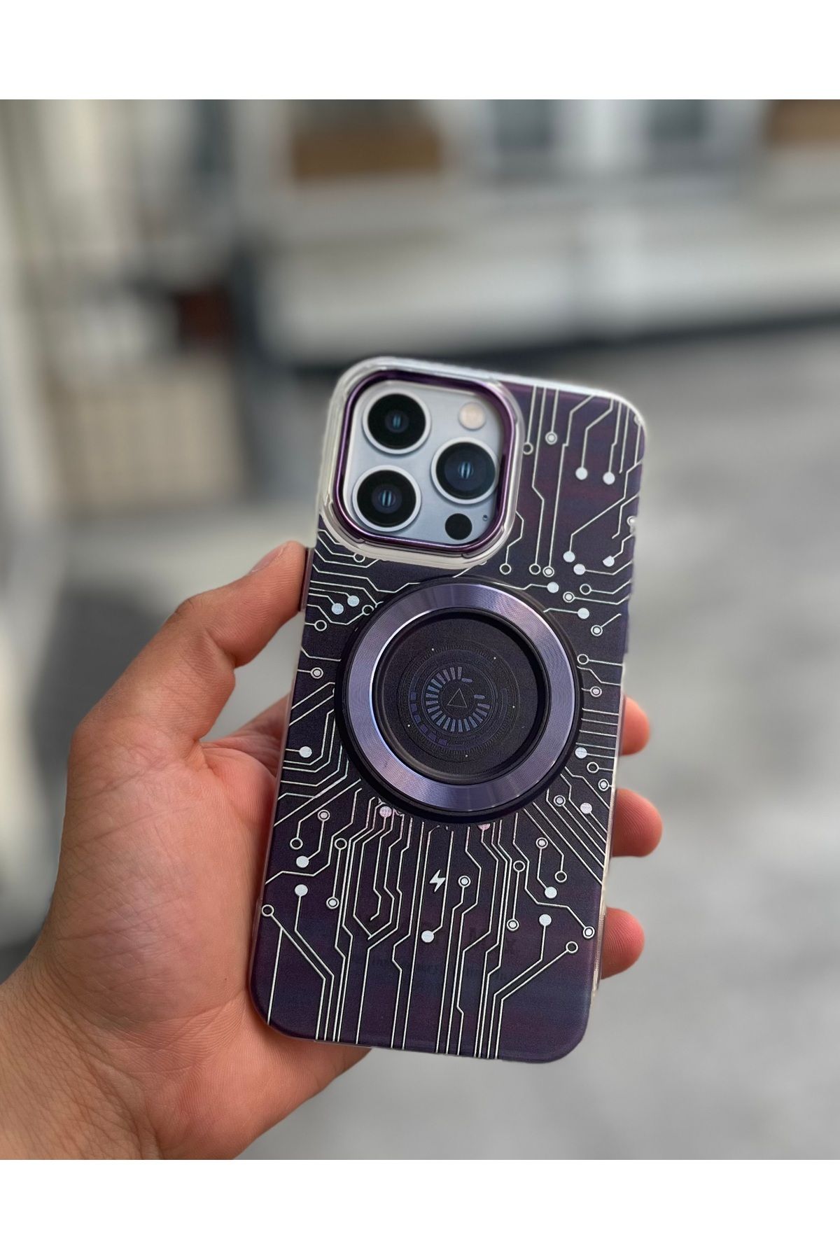 Soffany İPhone 14 Pro Max Uyumlu Kılıf Kablosuz Şarj Destekli Sert Darbe Emici mor