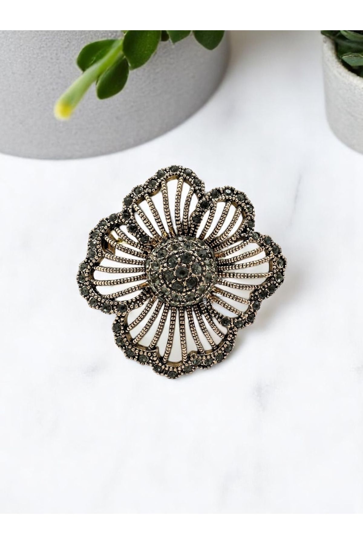 FUYA JEWELLERY Çiçek Broş