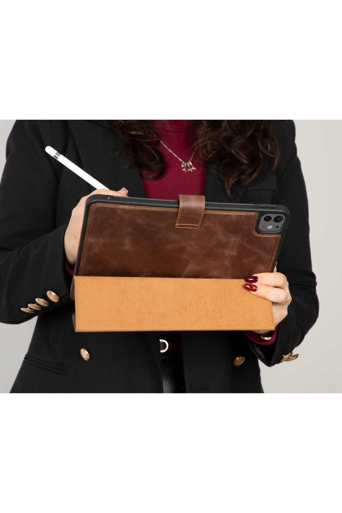 Bouletta Vortexa Hakiki Deri iPad Pro 11 (2024) Kılıfı - Kahverengi