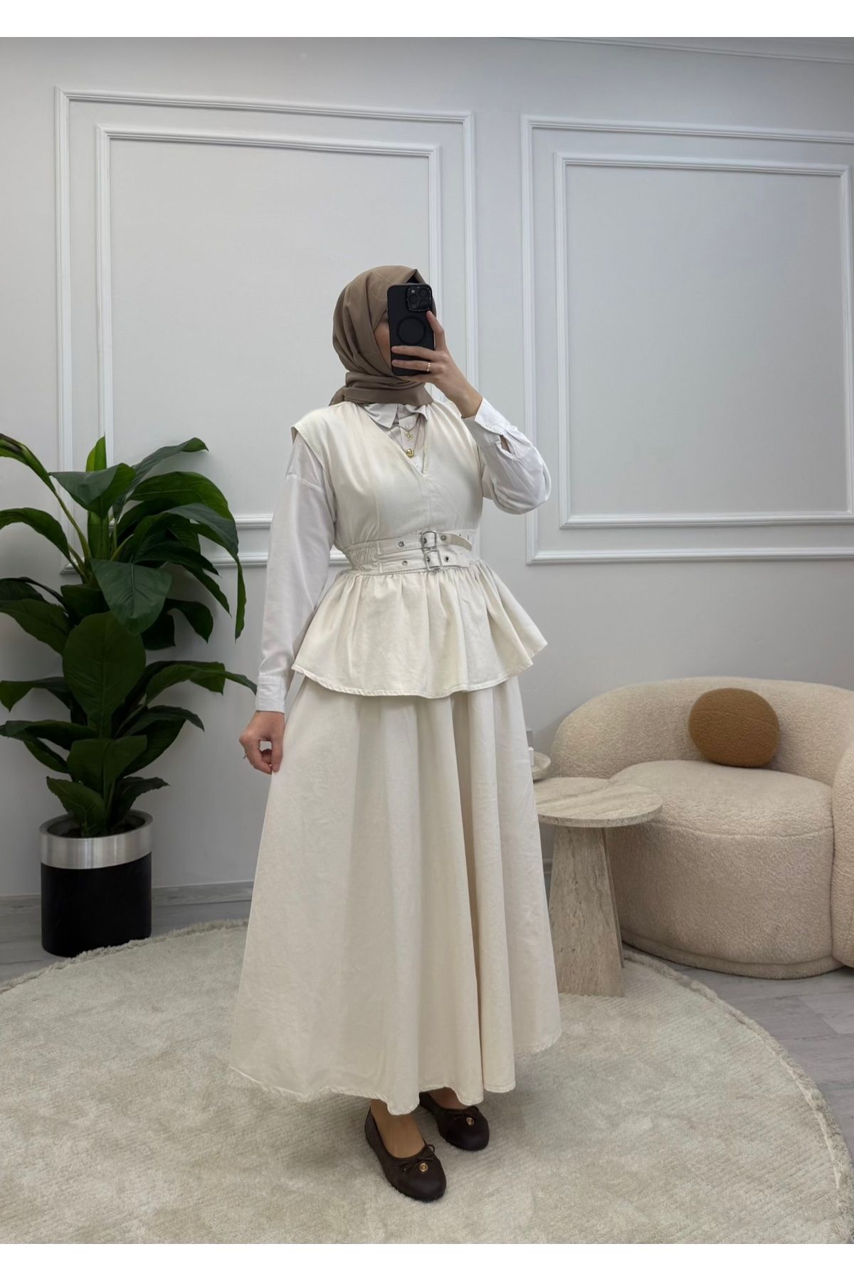 By Gizem Beyazkaya Linda Gabardin Etekli Takım