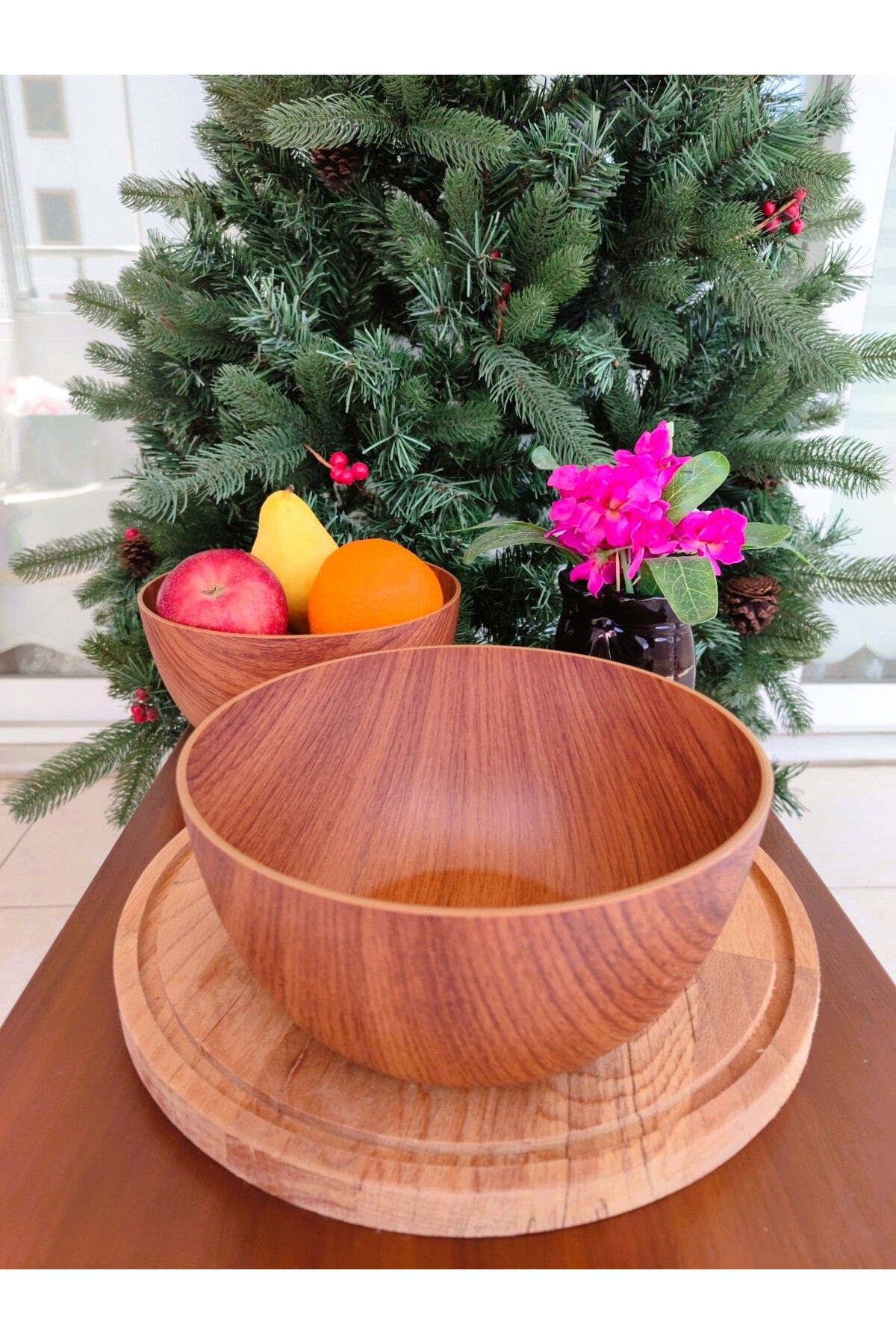 Madame Coco-Yvette Round Bowl 20cm 4