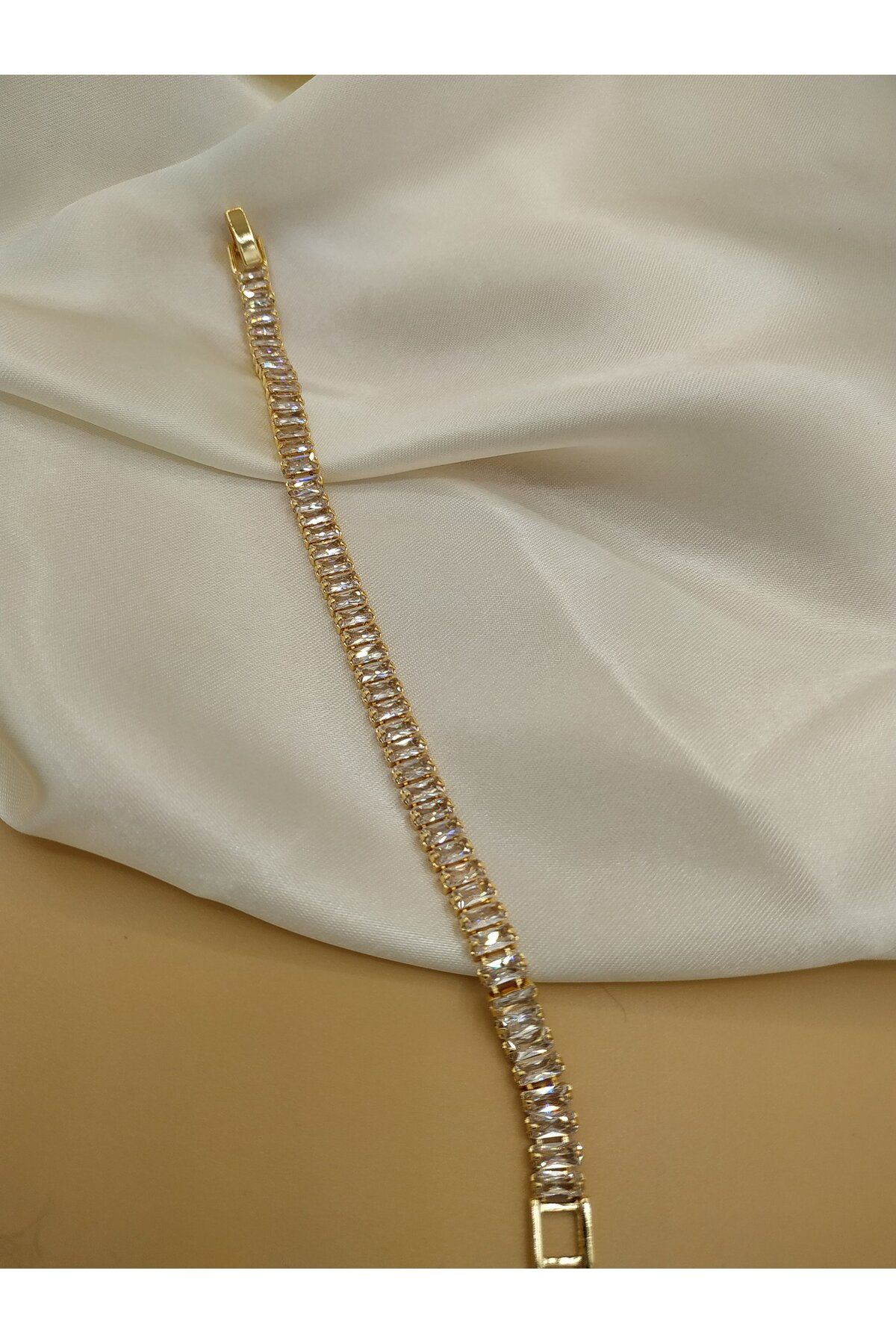 Lunia accessories Zirkon Taşlı Su Yolu Gold Bileklik