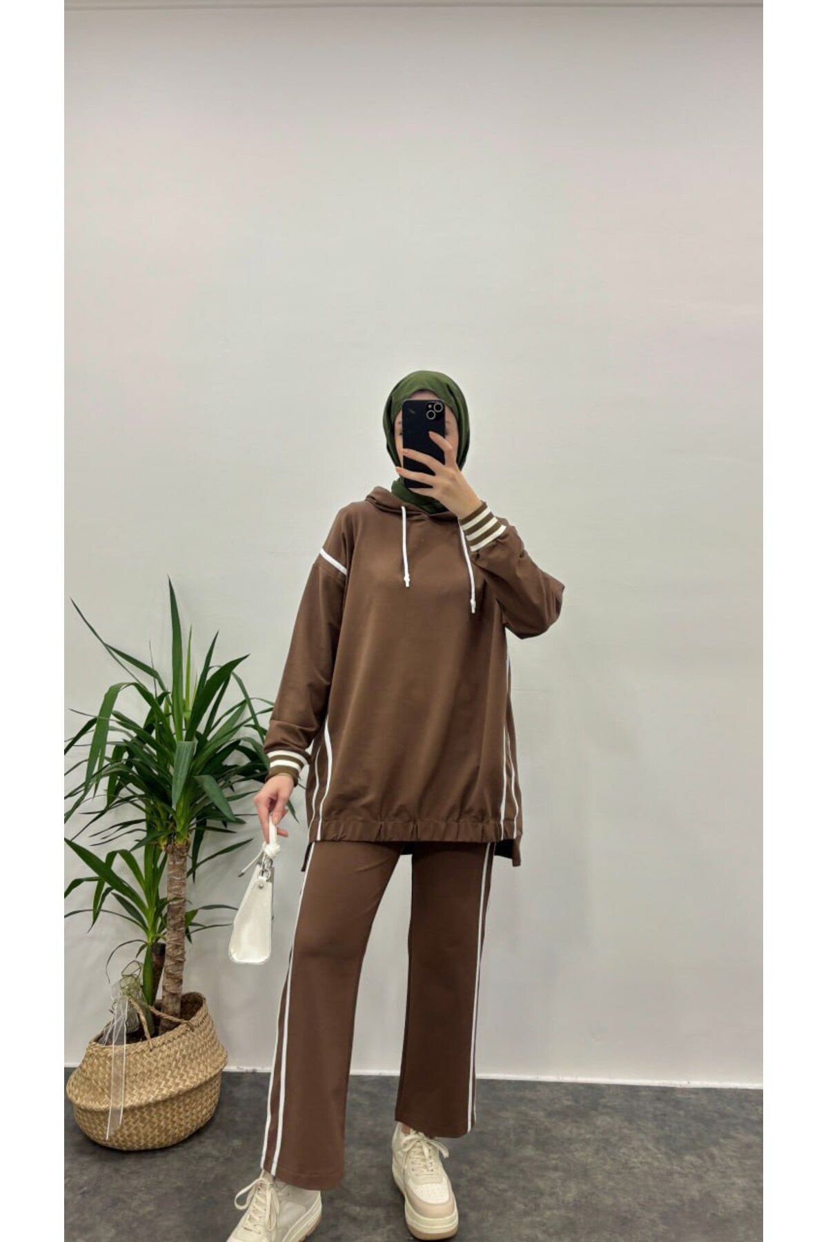 Suede Style 8682 - 2 İplik Balıksırtı Şeritli Rahat Şık Kadın Pantolon Sweat Takımı