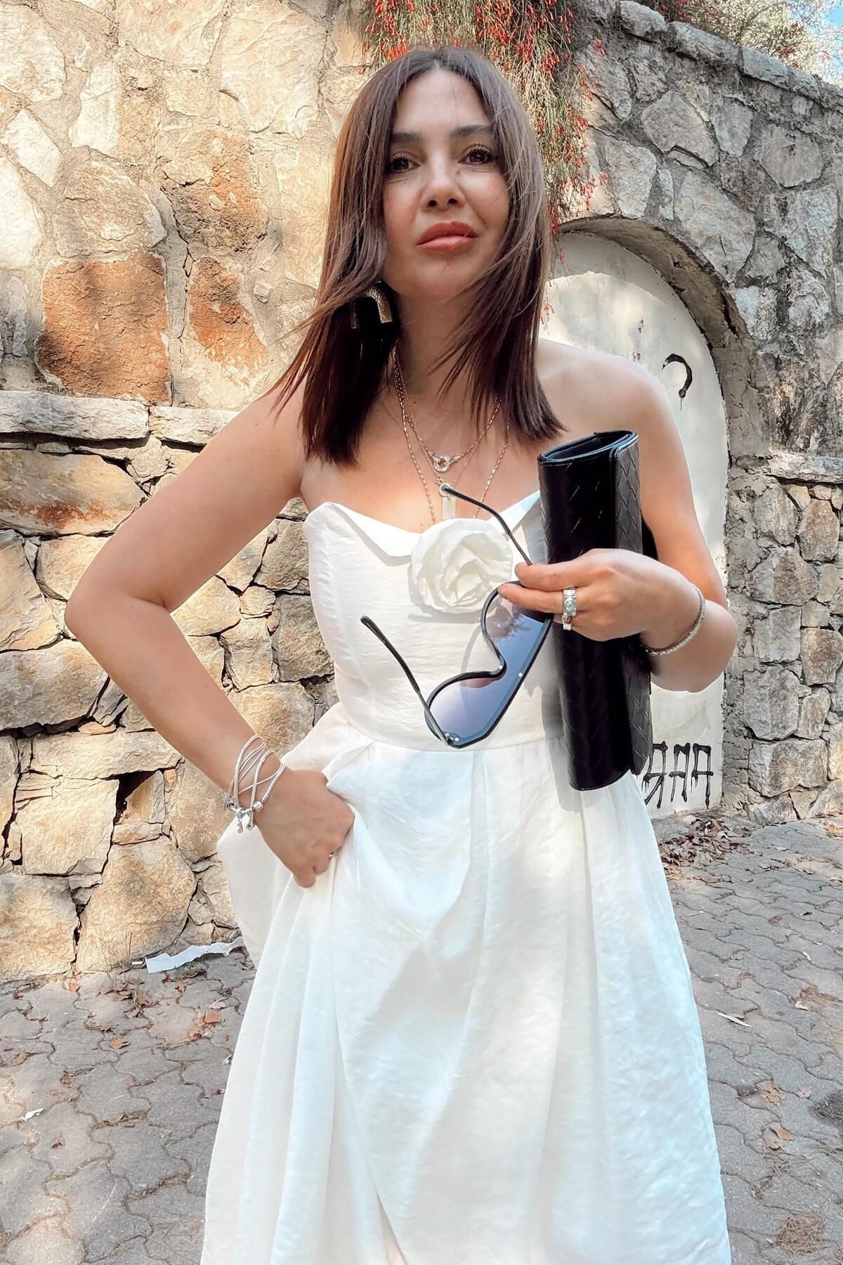 ELVAN TOLON Beyaz Straplez Elbise