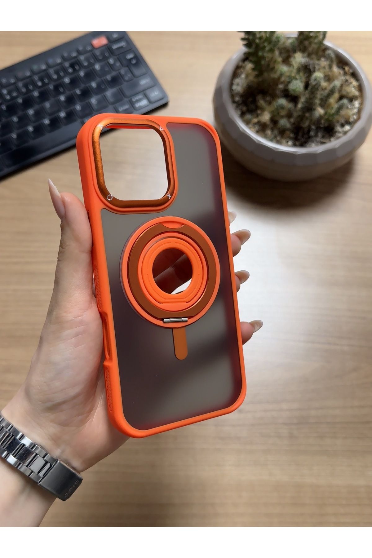 MTL iPhone 16 Pro Standlı Ve Yüzüklü MagSafe Kılıf Soocase721